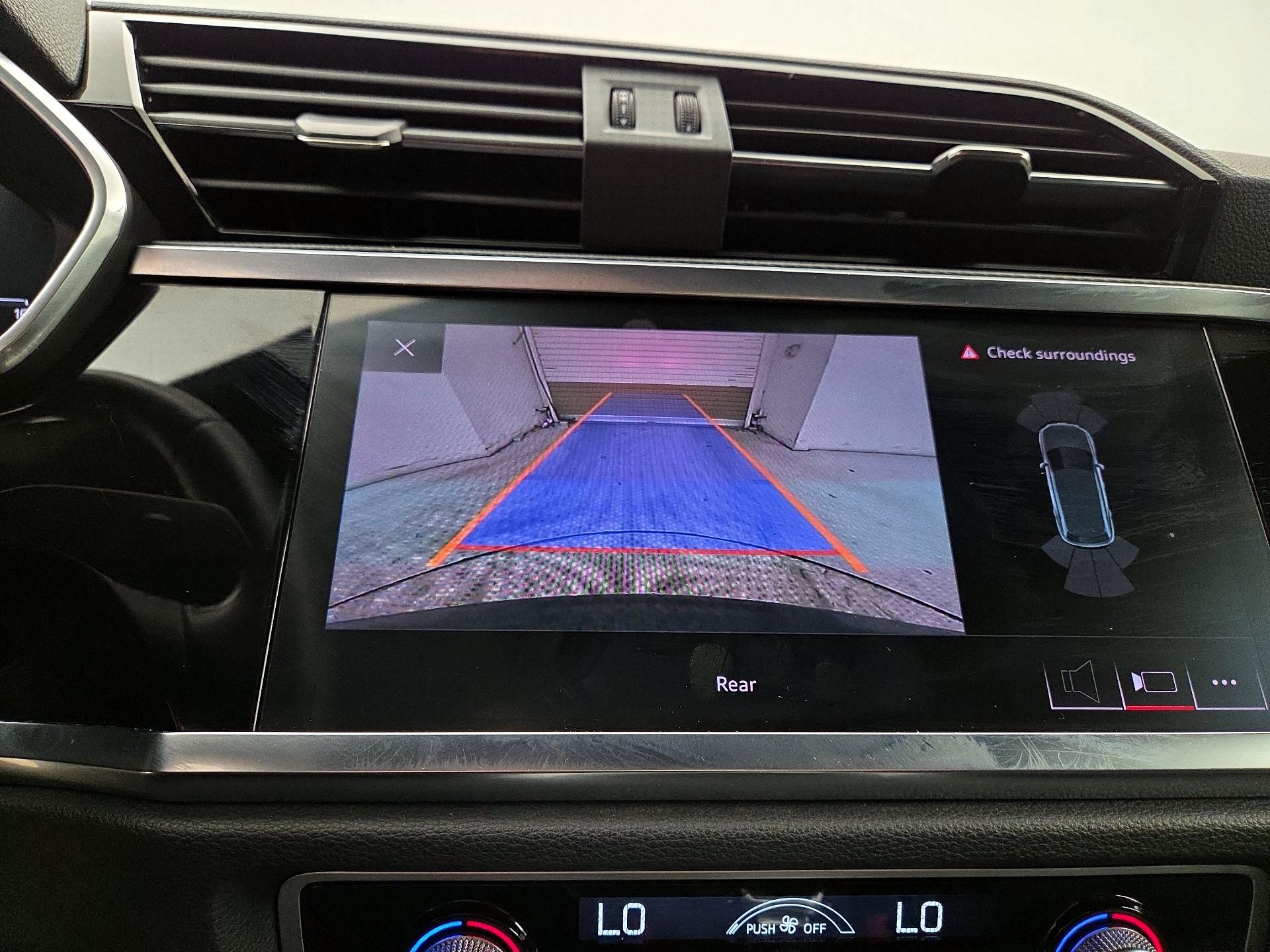 Thumbnail: 2020 Audi Q3 - 15