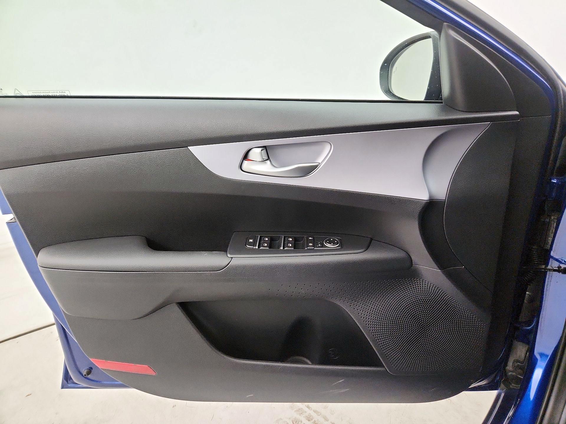 Thumbnail: 2024 Kia Forte - 12