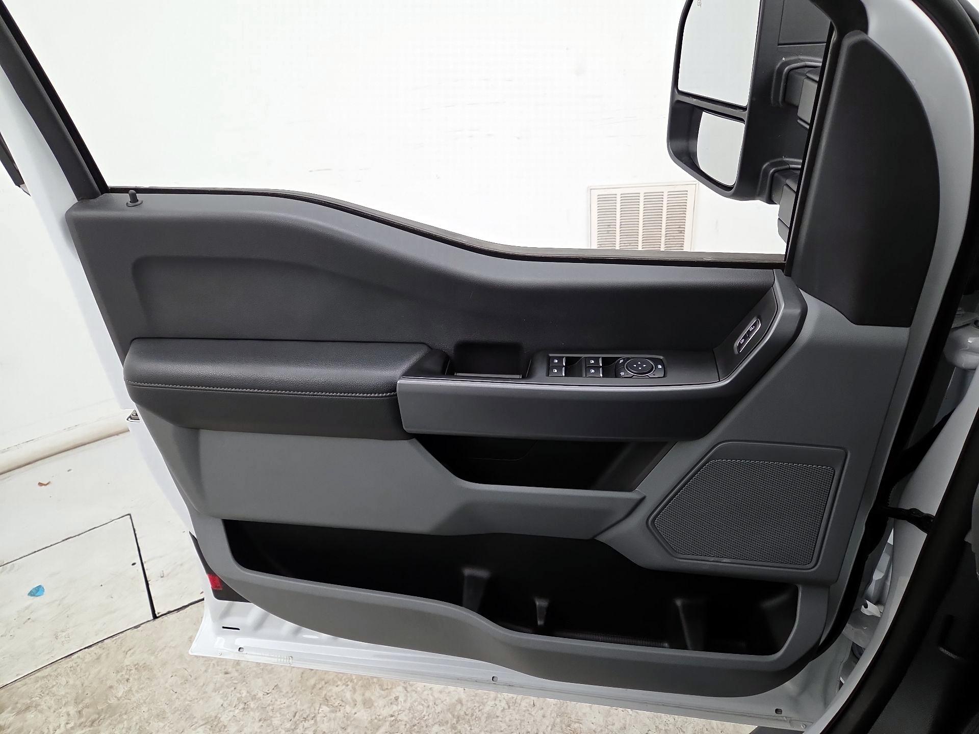 Thumbnail: 2023 Ford F-250 - 12