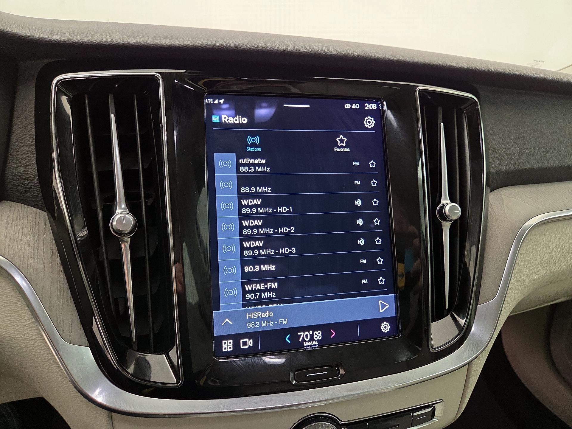 Thumbnail: 2023 Volvo S60 - 14