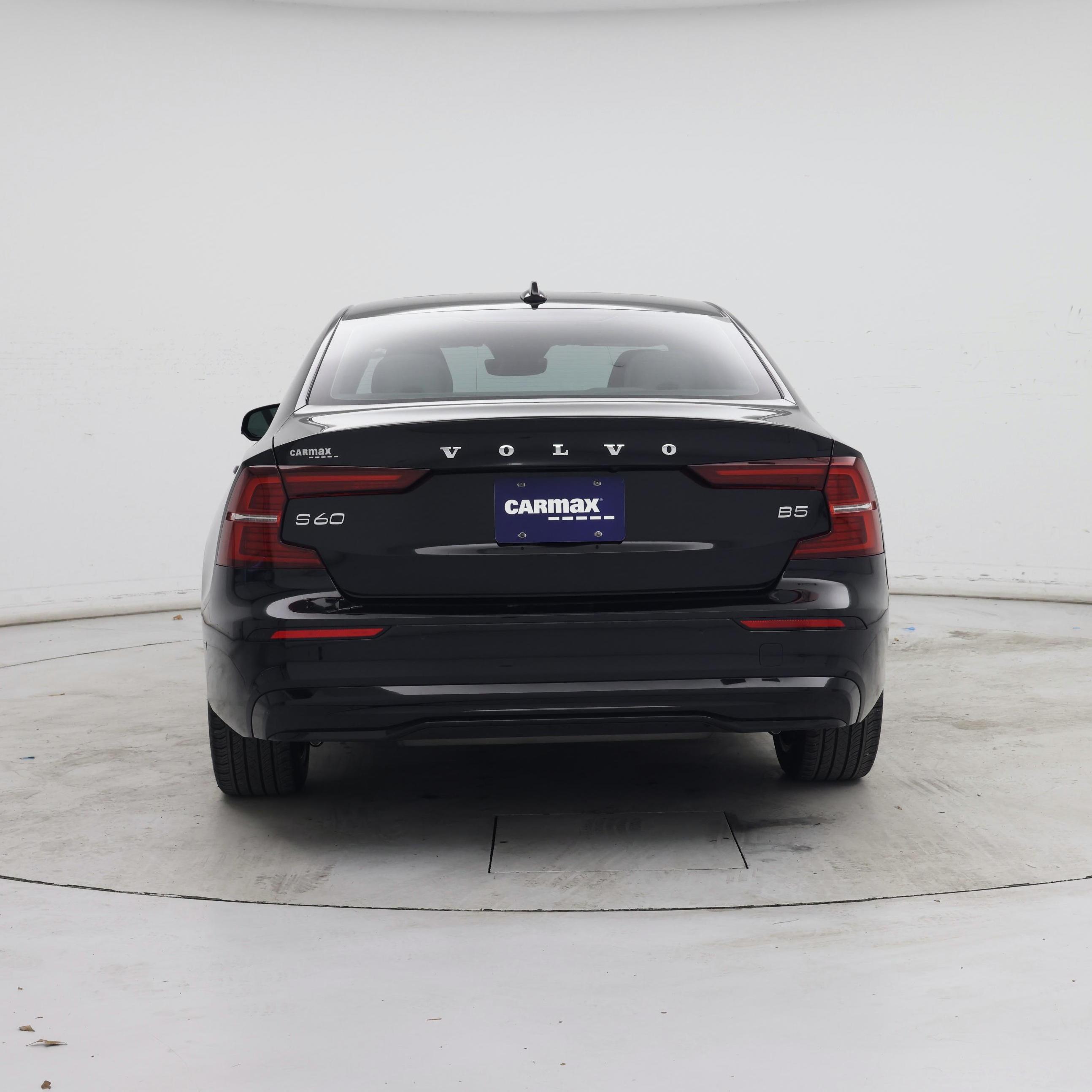 Thumbnail: 2023 Volvo S60 - 6