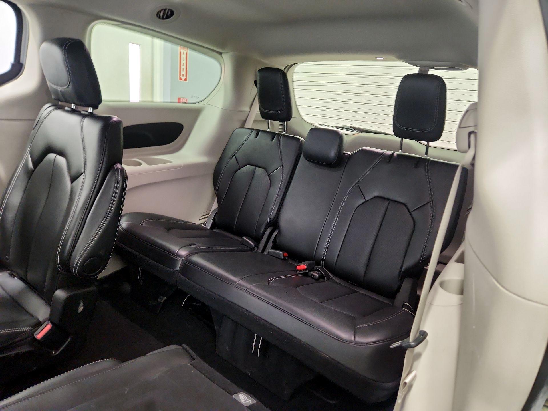 Thumbnail: 2024 Chrysler Pacifica - 20