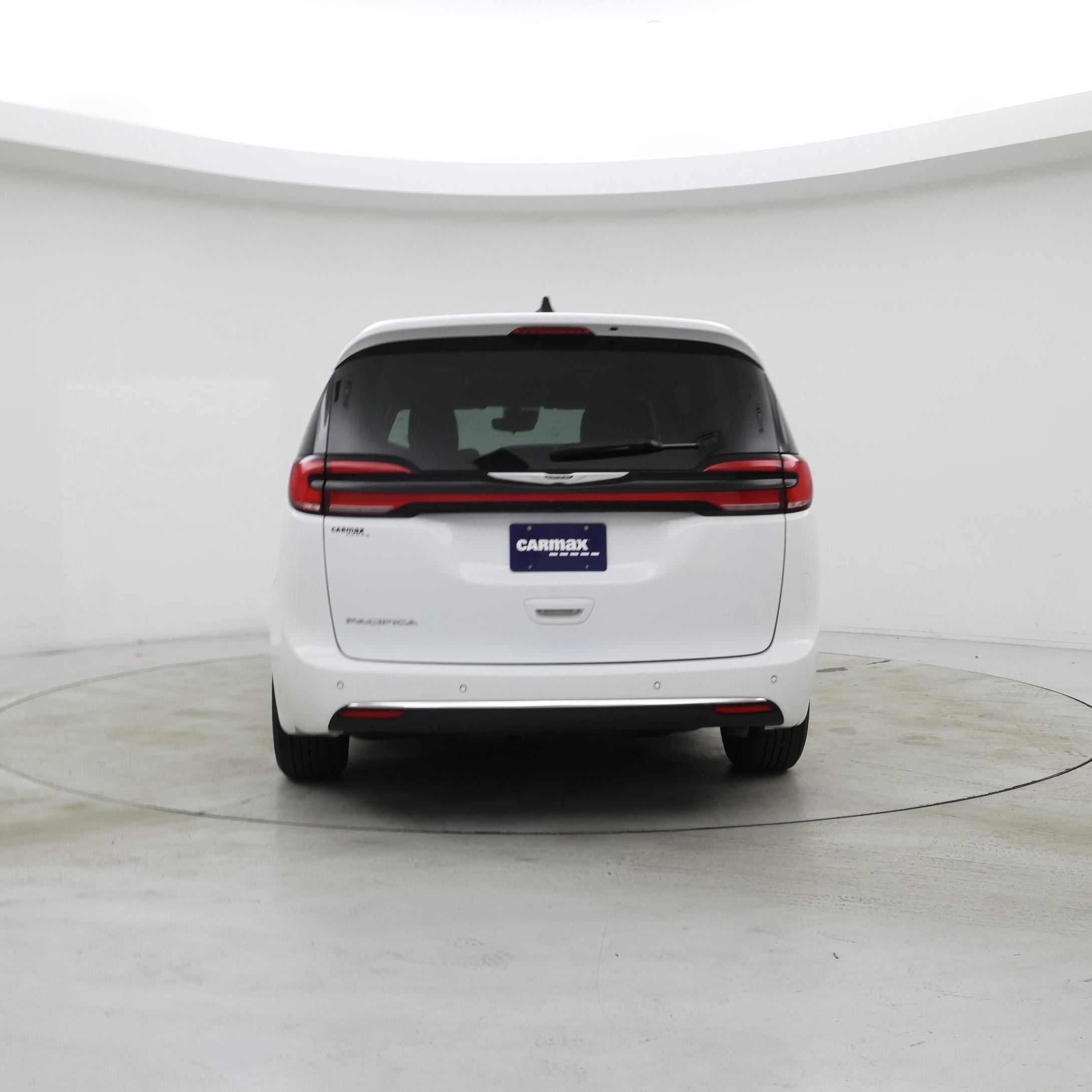 Thumbnail: 2024 Chrysler Pacifica - 6