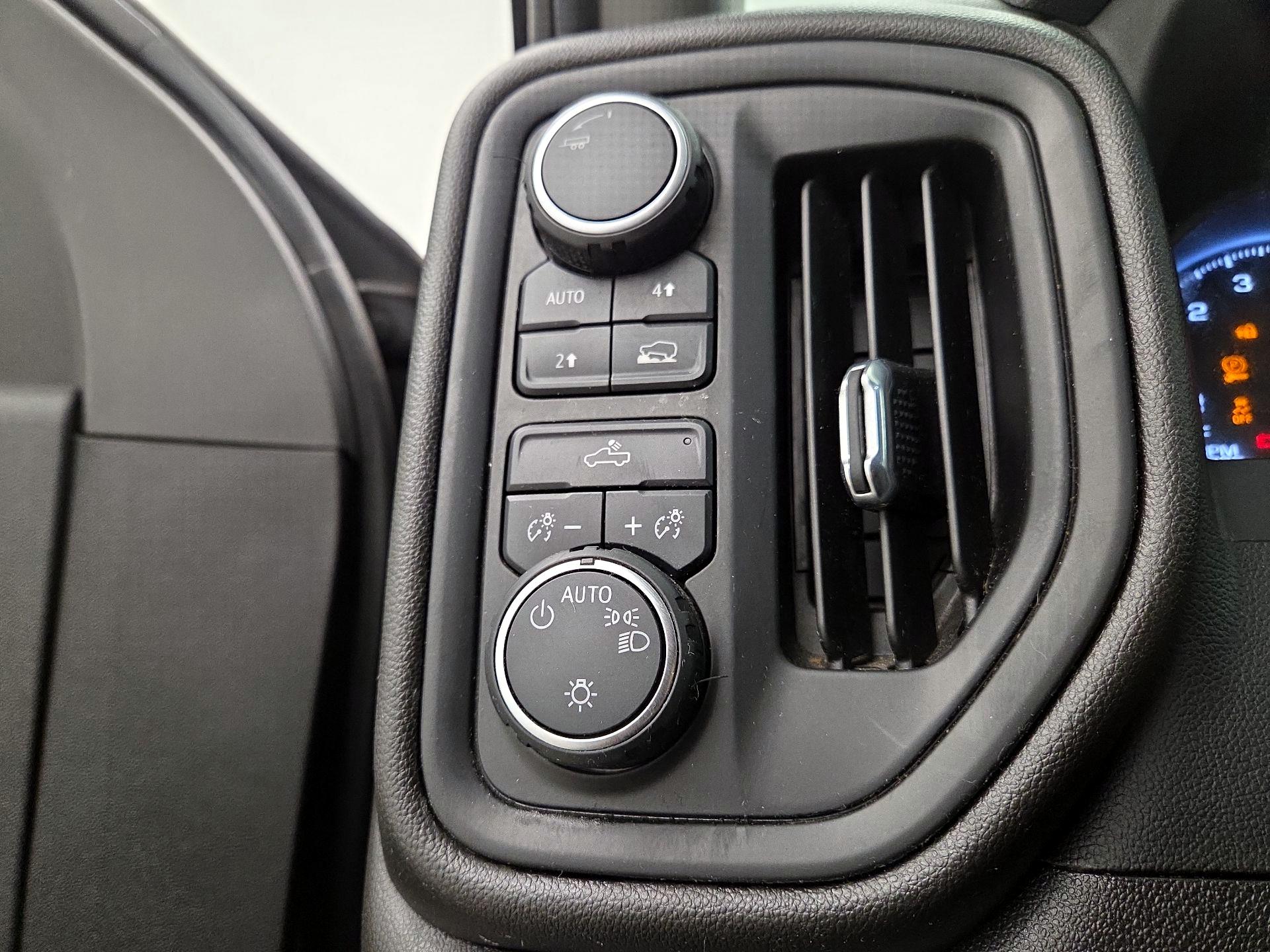 Thumbnail: 2022 Chevrolet Silverado 1500 - 13