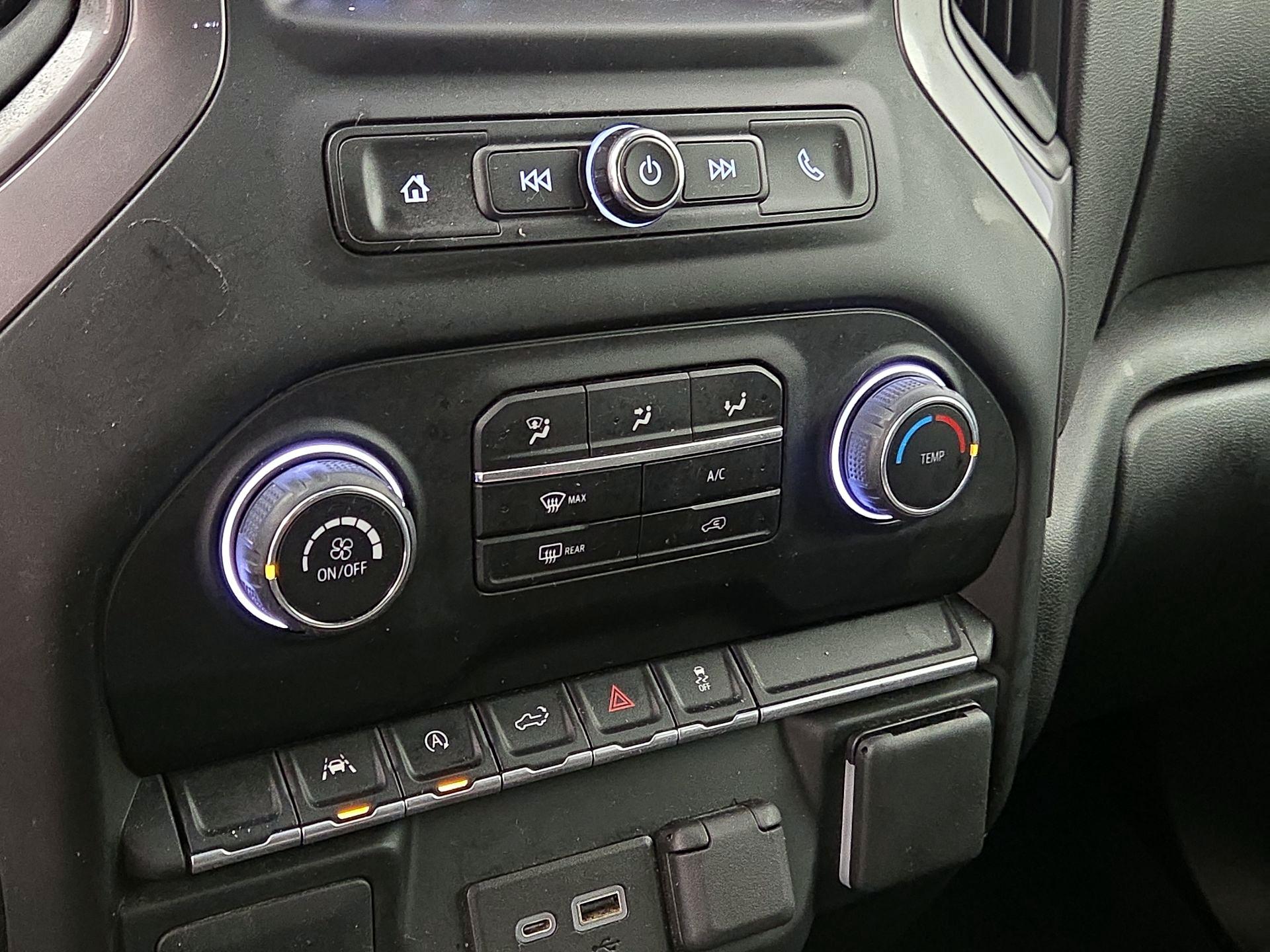 Thumbnail: 2022 Chevrolet Silverado 1500 - 16