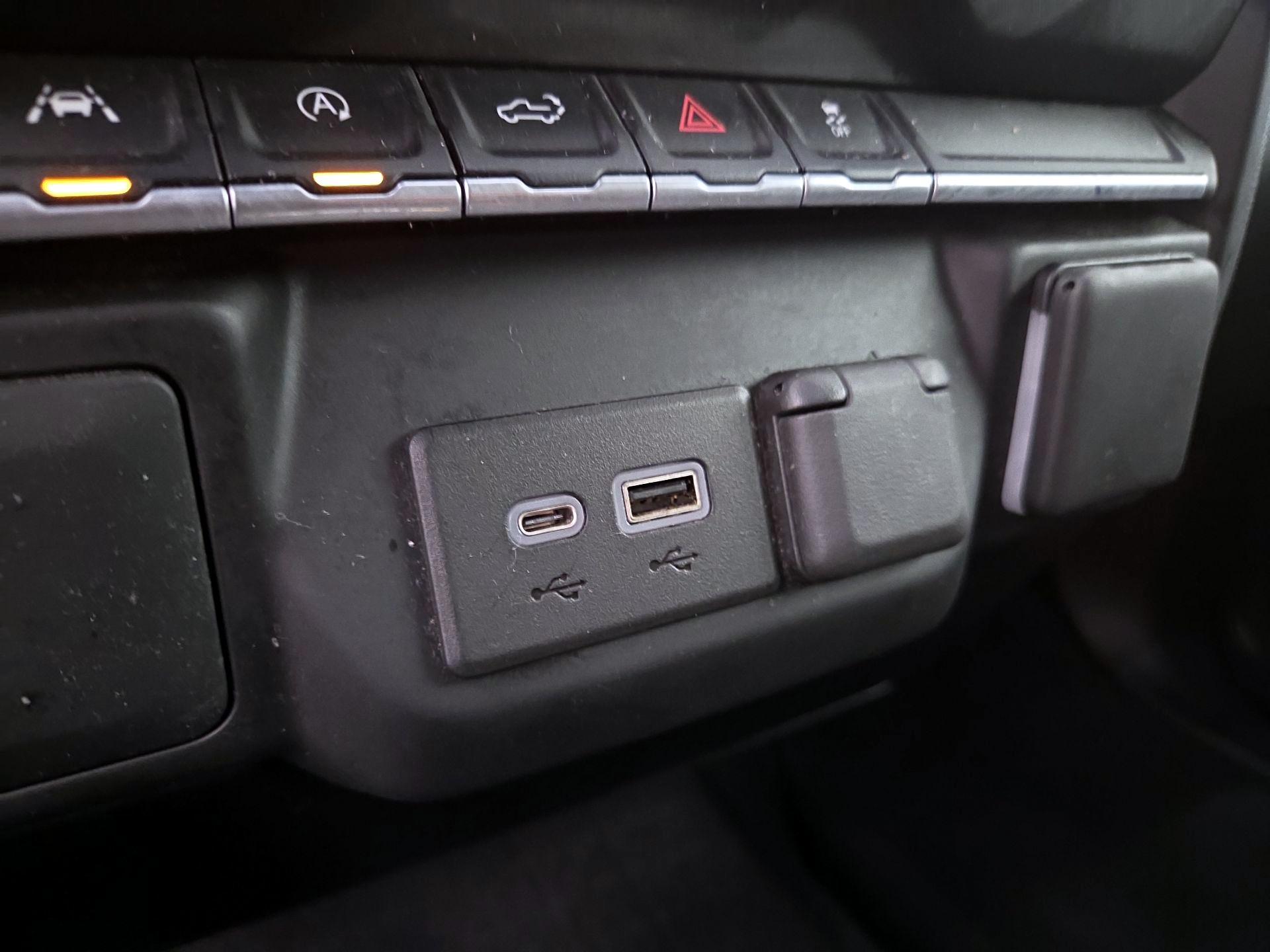 Thumbnail: 2022 Chevrolet Silverado 1500 - 18