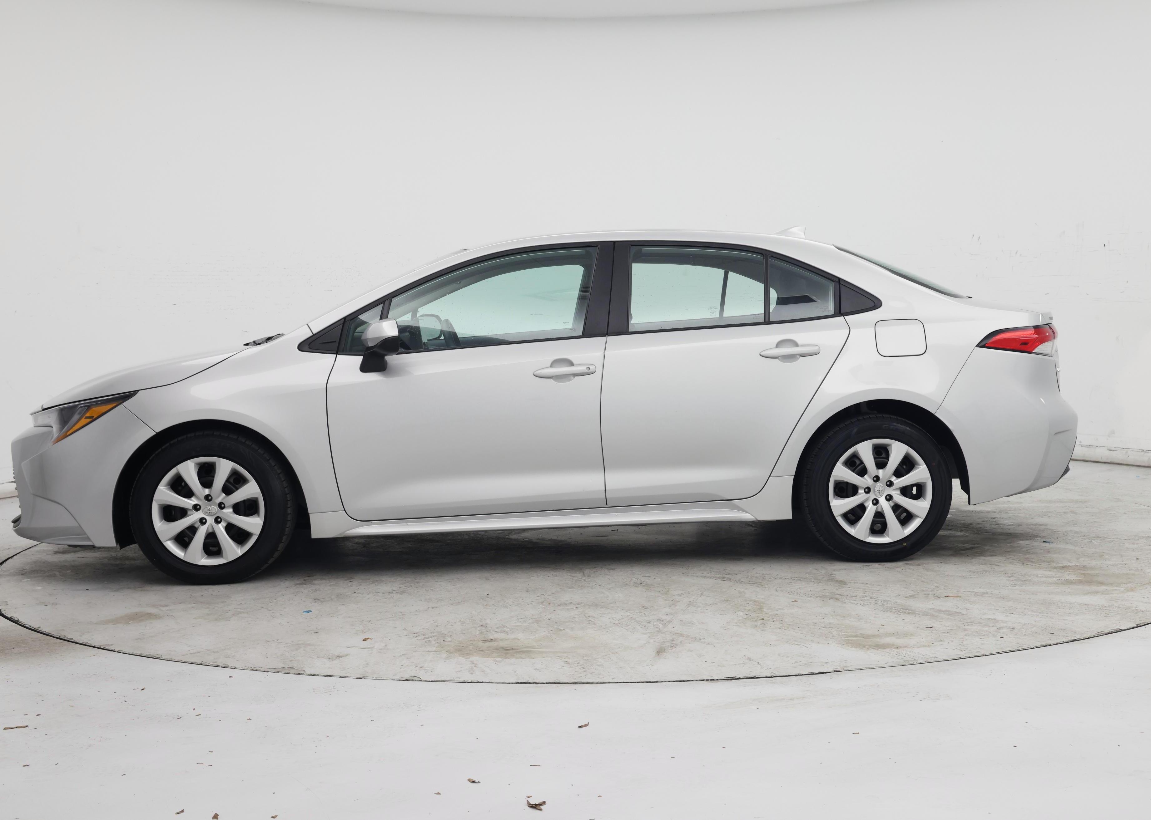 Thumbnail: 2024 Toyota Corolla - 3