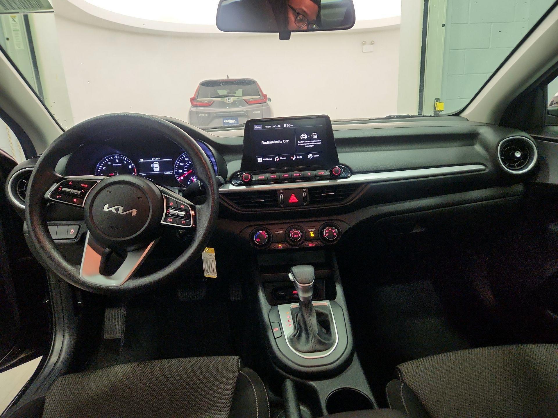 Thumbnail: 2024 Kia Forte - 9