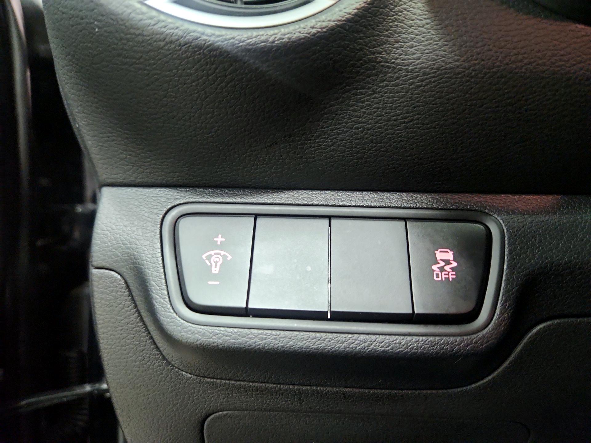 Thumbnail: 2024 Kia Forte - 13