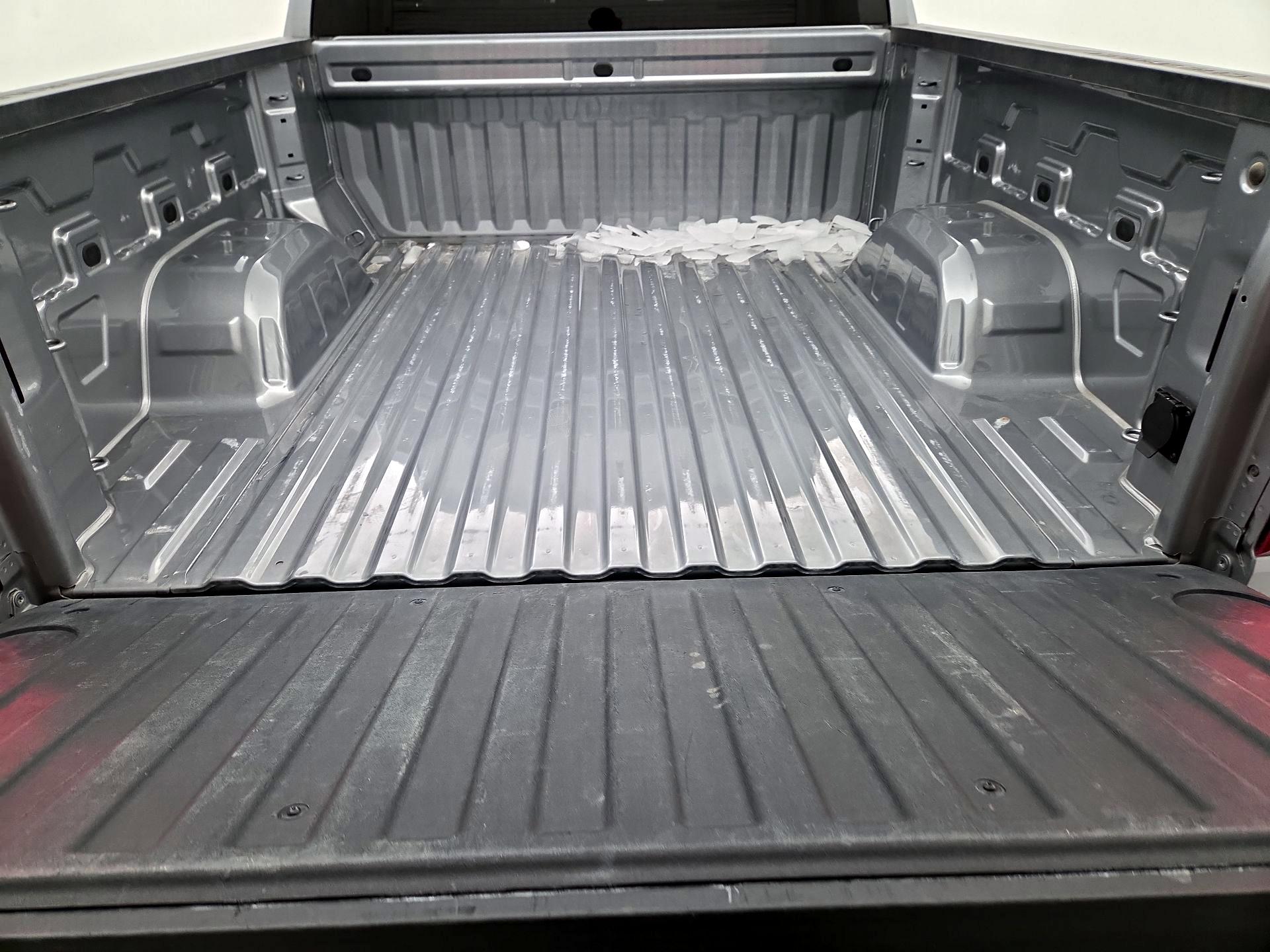 Thumbnail: 2023 Chevrolet Silverado 1500 - 20