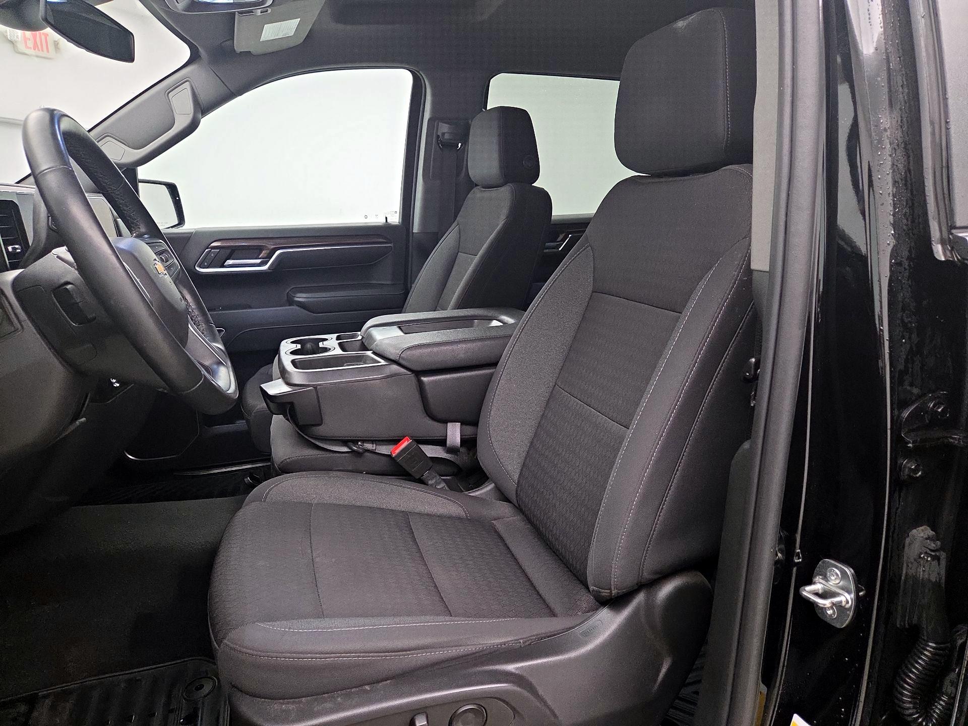 Thumbnail: 2023 Chevrolet Silverado 1500 - 11