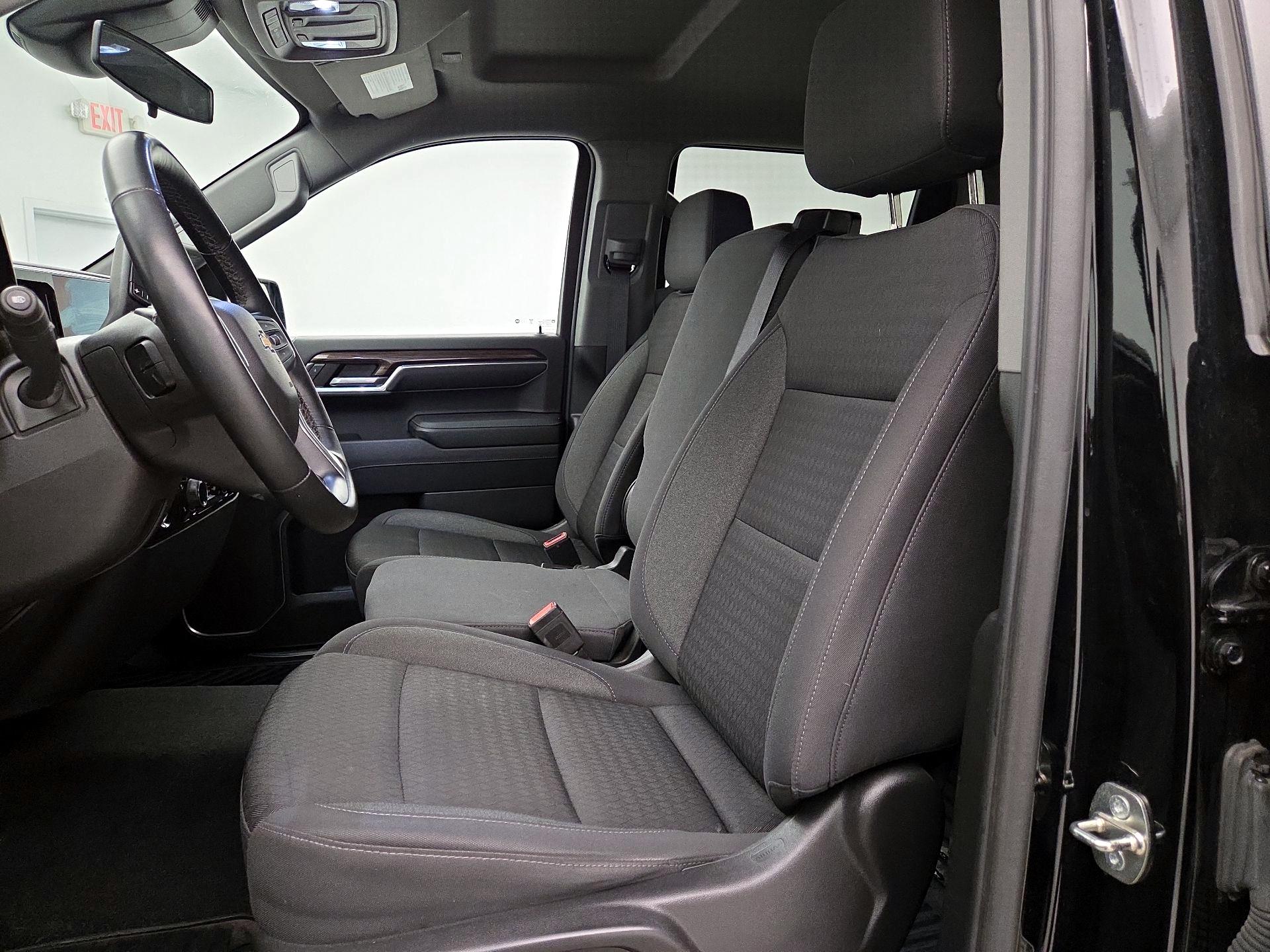 Thumbnail: 2023 Chevrolet Silverado 1500 - 11