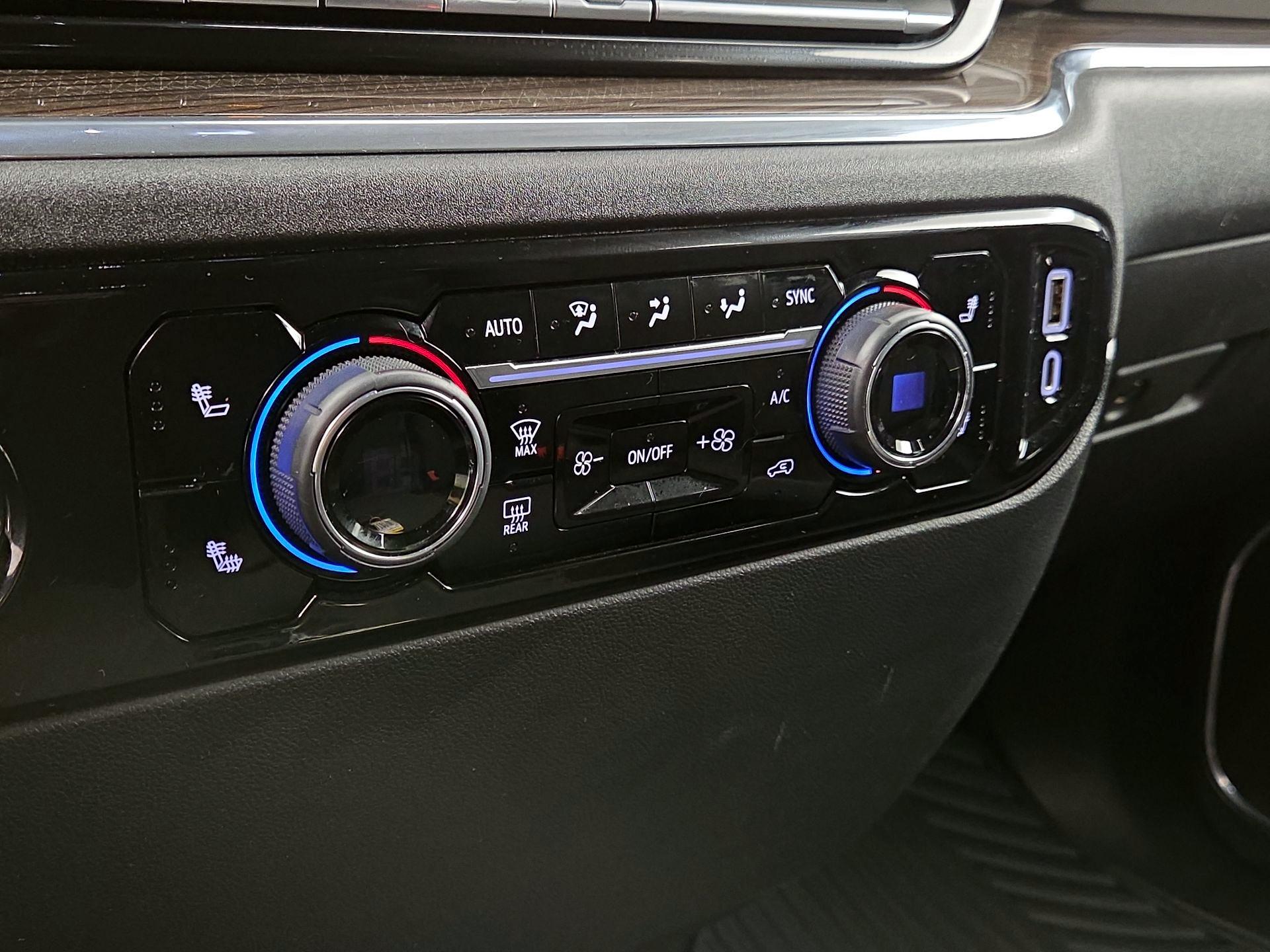 Thumbnail: 2023 Chevrolet Silverado 1500 - 16