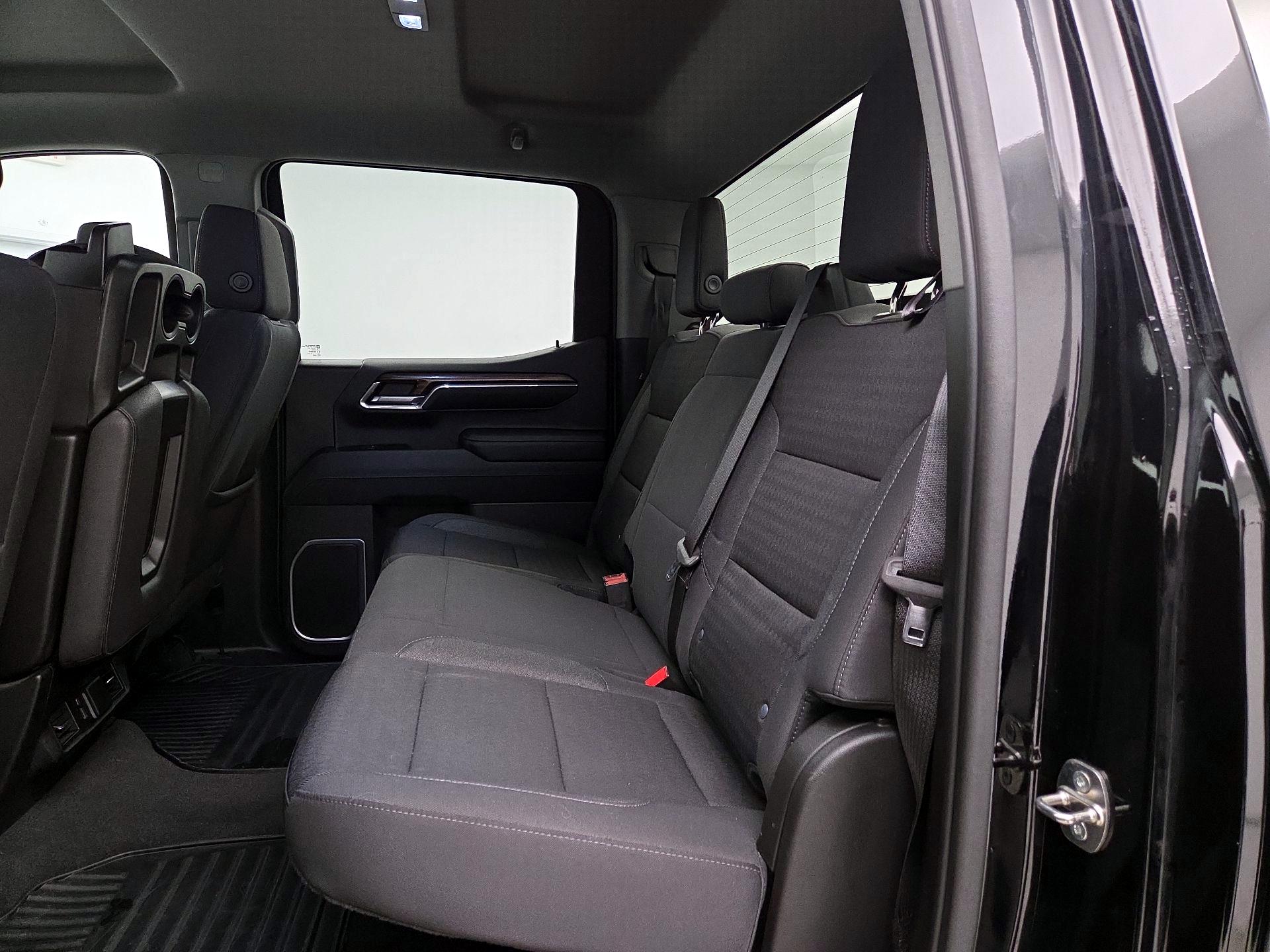 Thumbnail: 2023 Chevrolet Silverado 1500 - 19