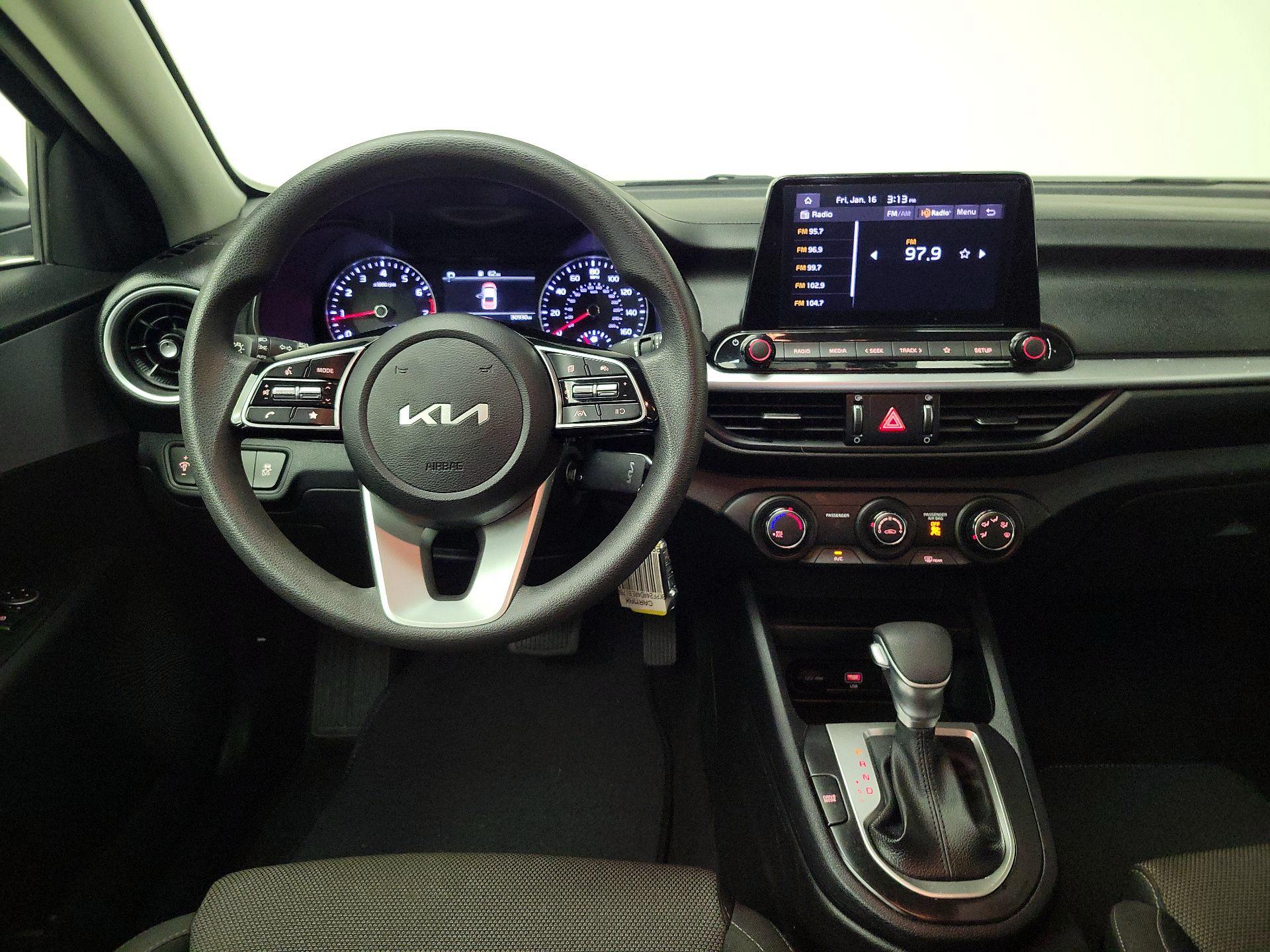 Thumbnail: 2024 Kia Forte - 10