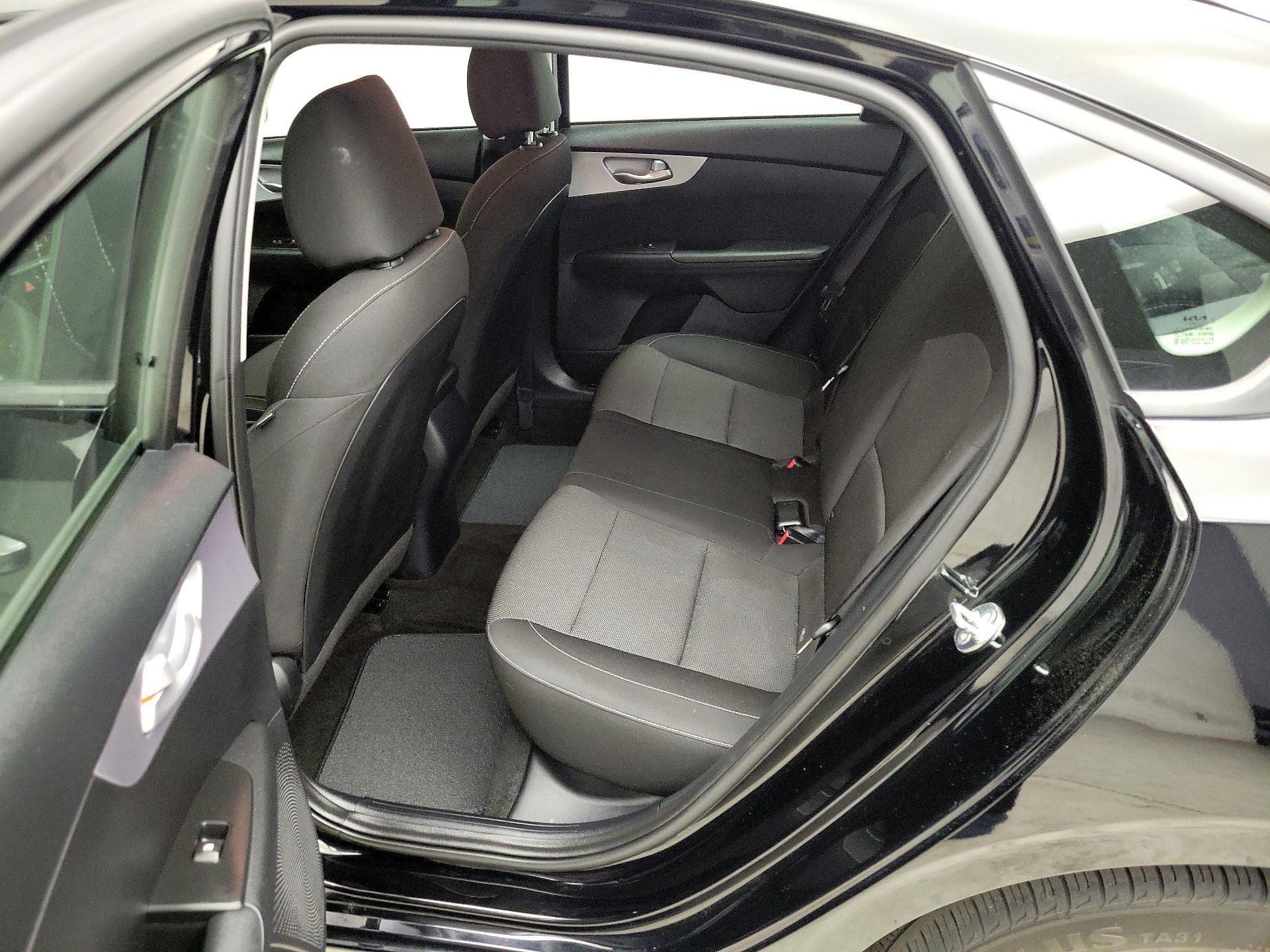 Thumbnail: 2024 Kia Forte - 19