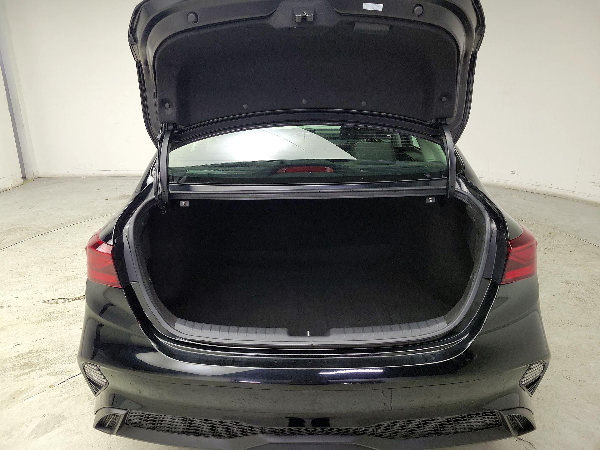 Thumbnail: 2024 Kia Forte - 20