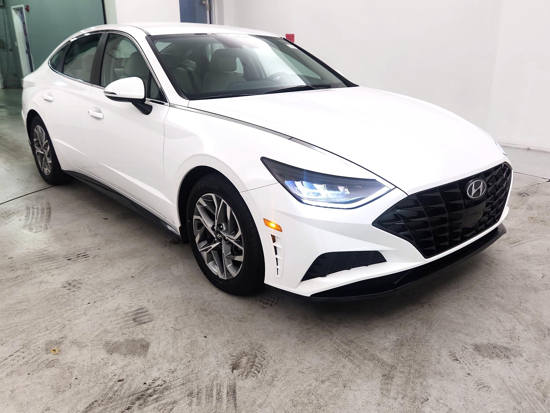 Thumbnail: 2023 Hyundai Sonata - 1