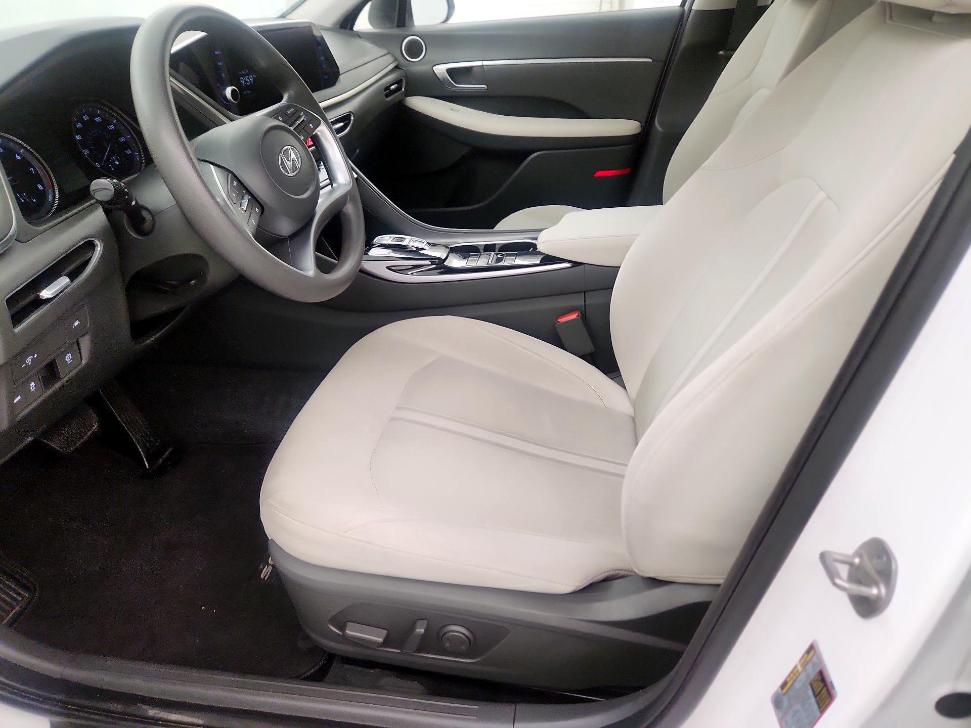 Thumbnail: 2023 Hyundai Sonata - 9