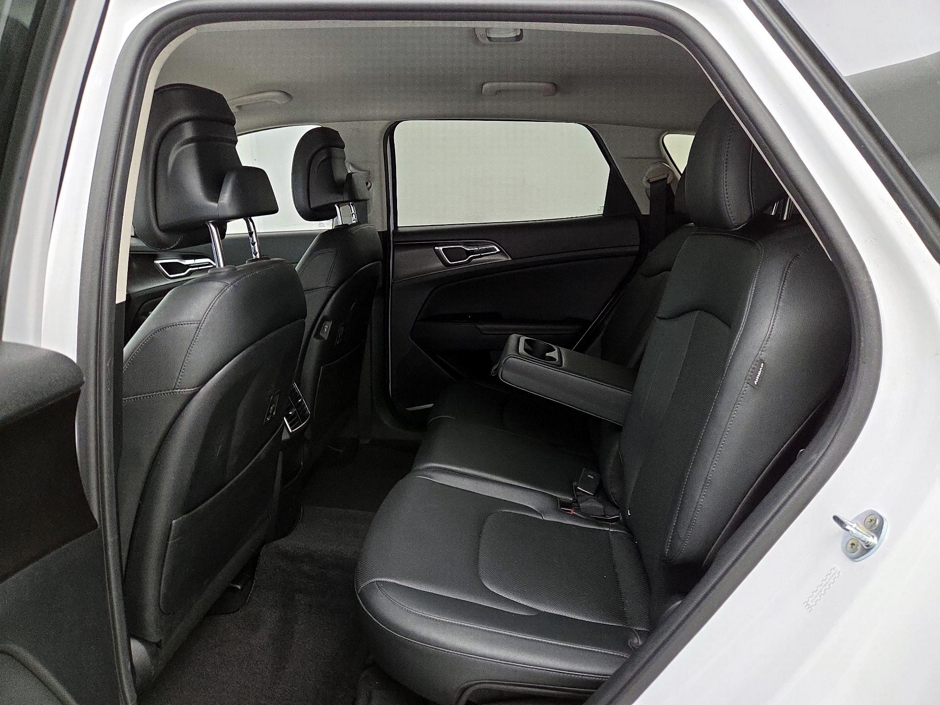 Thumbnail: 2024 Kia Sportage - 20