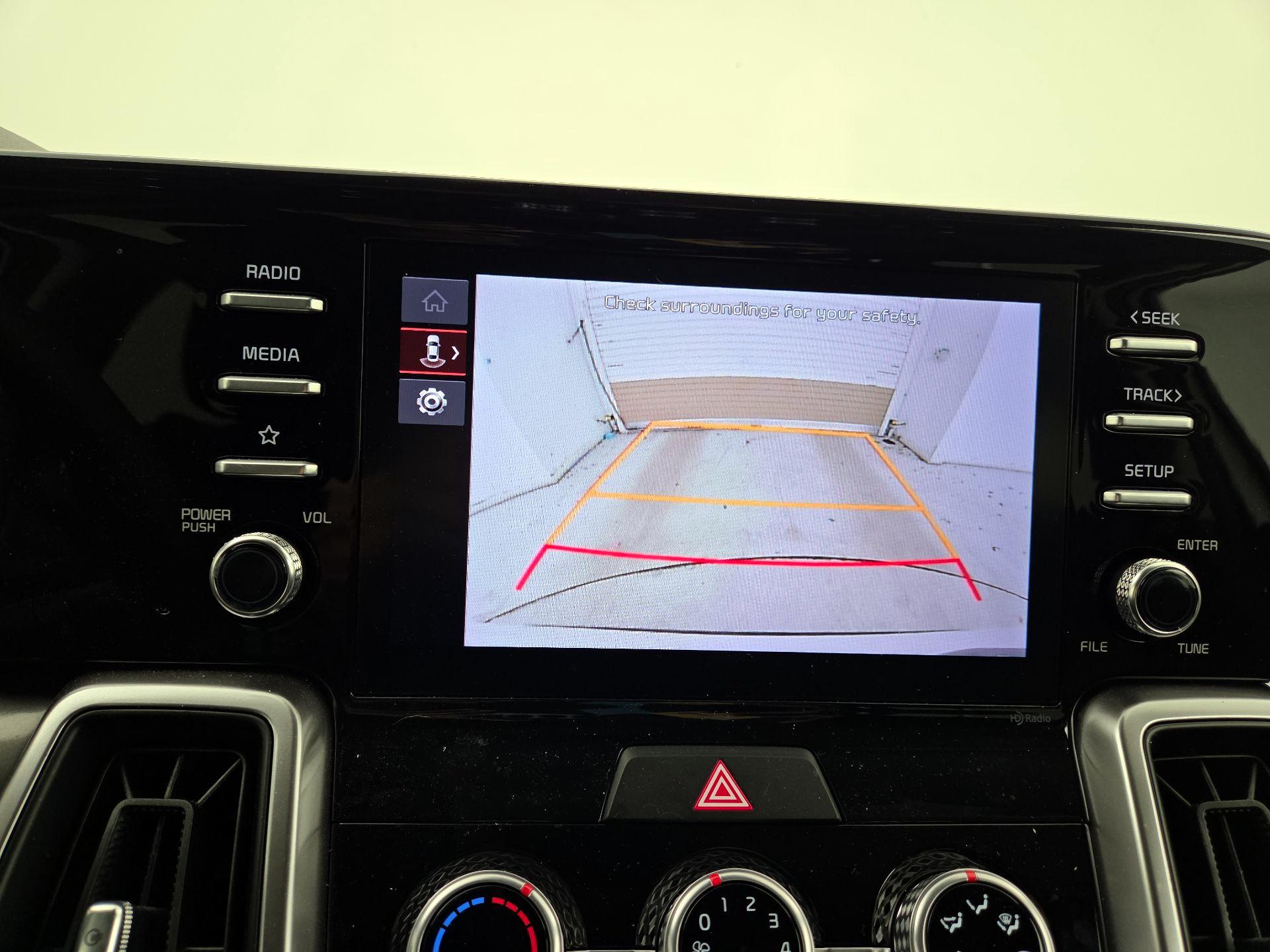 Thumbnail: 2023 Kia Sorento - 14