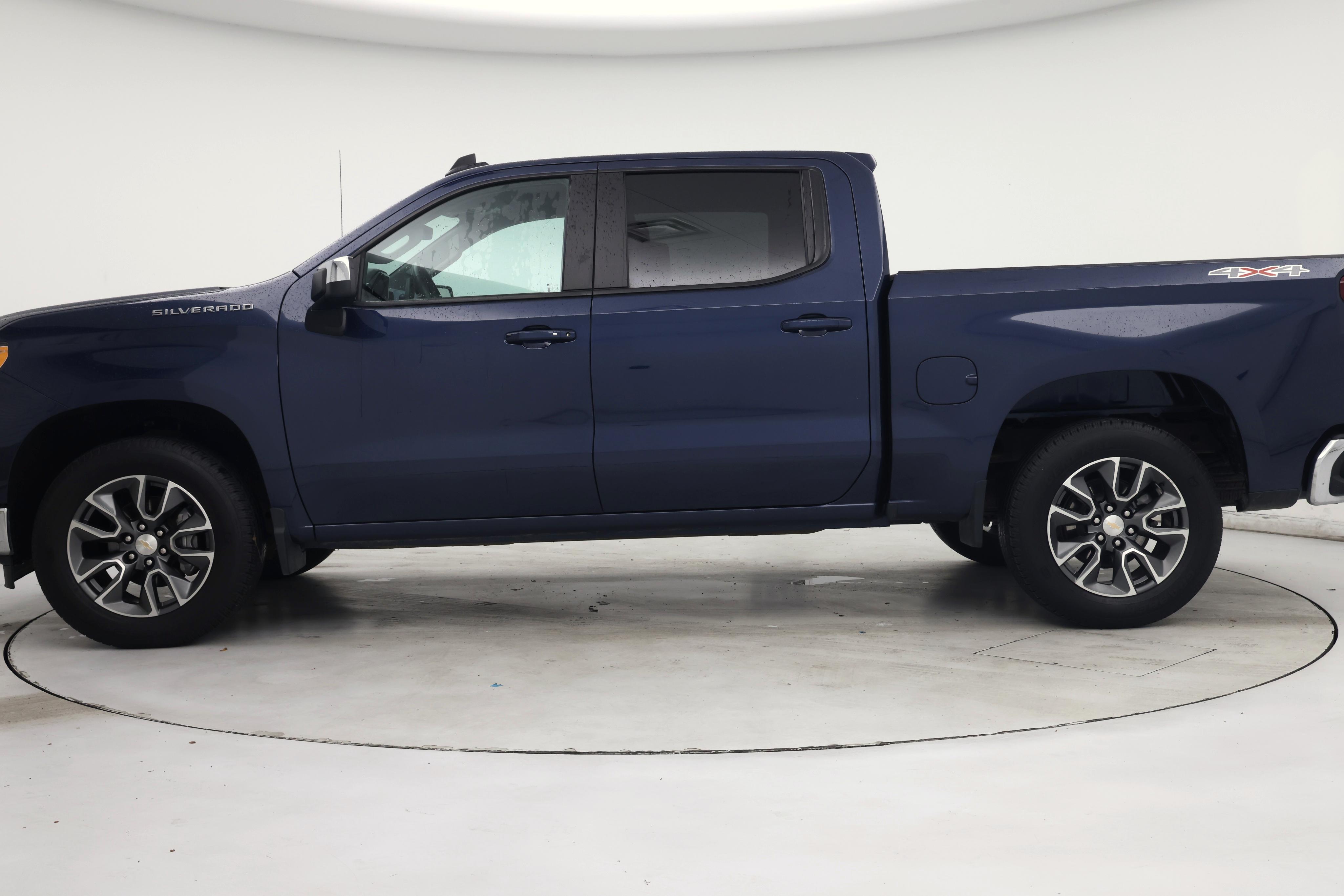 Thumbnail: 2023 Chevrolet Silverado 1500 - 3