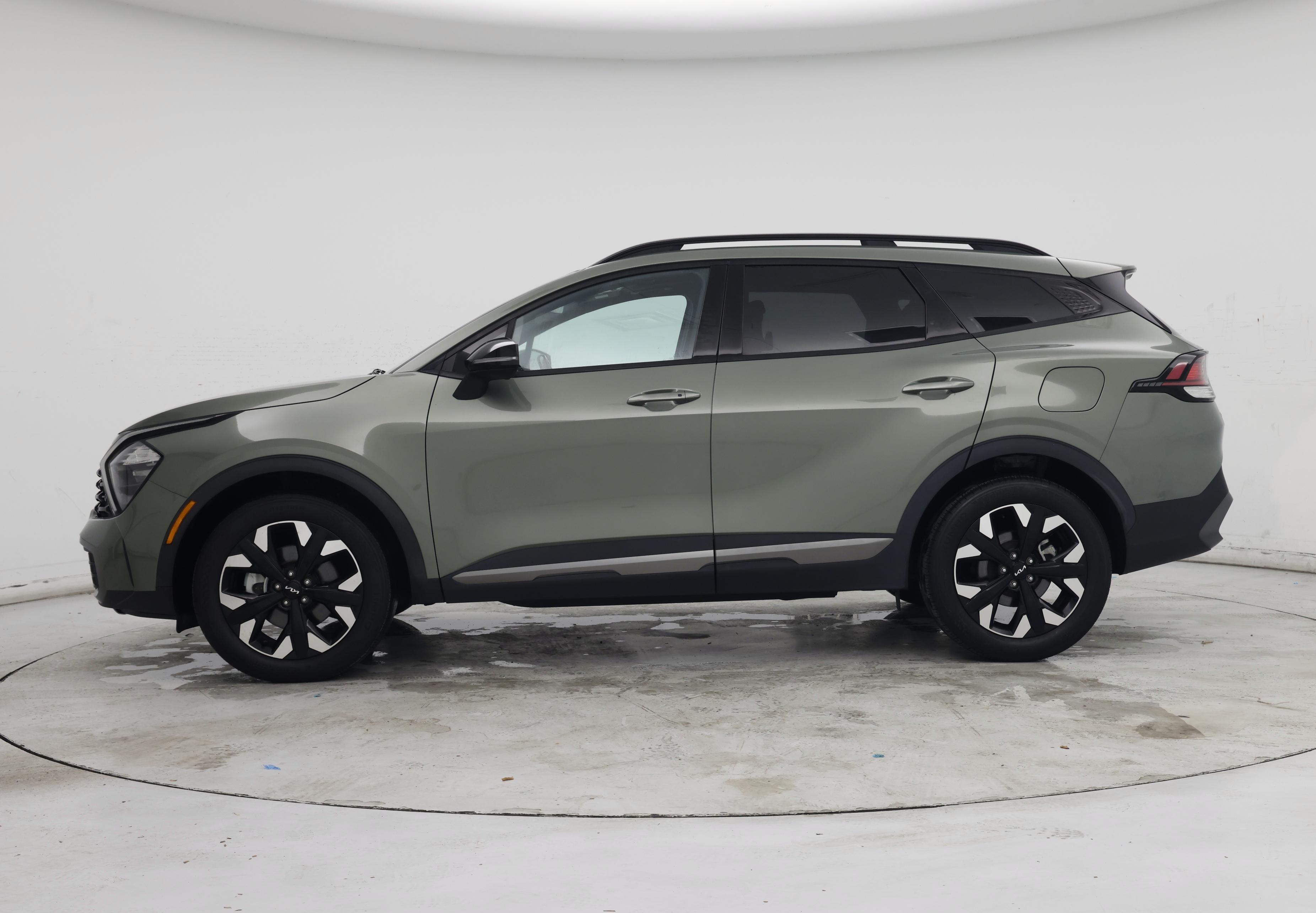 Thumbnail: 2023 Kia Sportage - 3