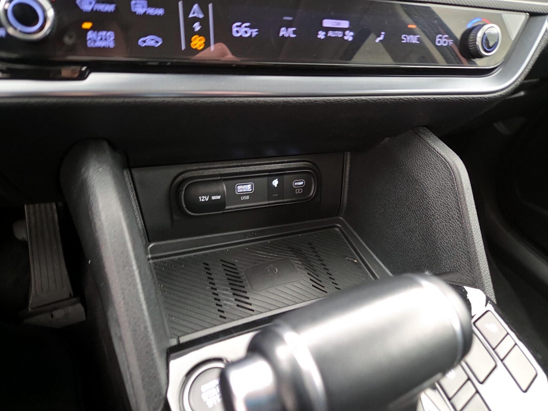 Thumbnail: 2023 Kia Sportage - 18