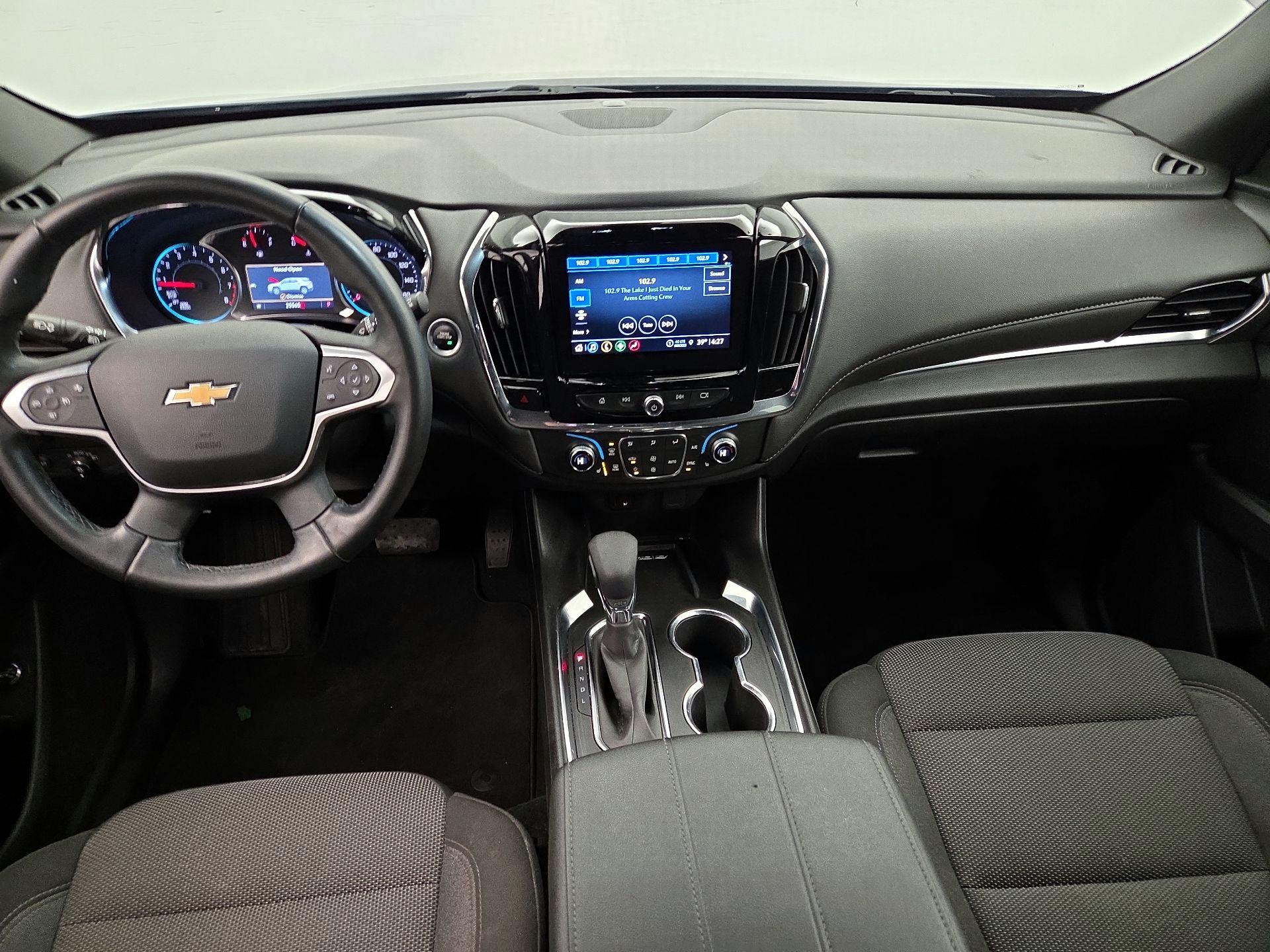 Thumbnail: 2023 Chevrolet Traverse - 9