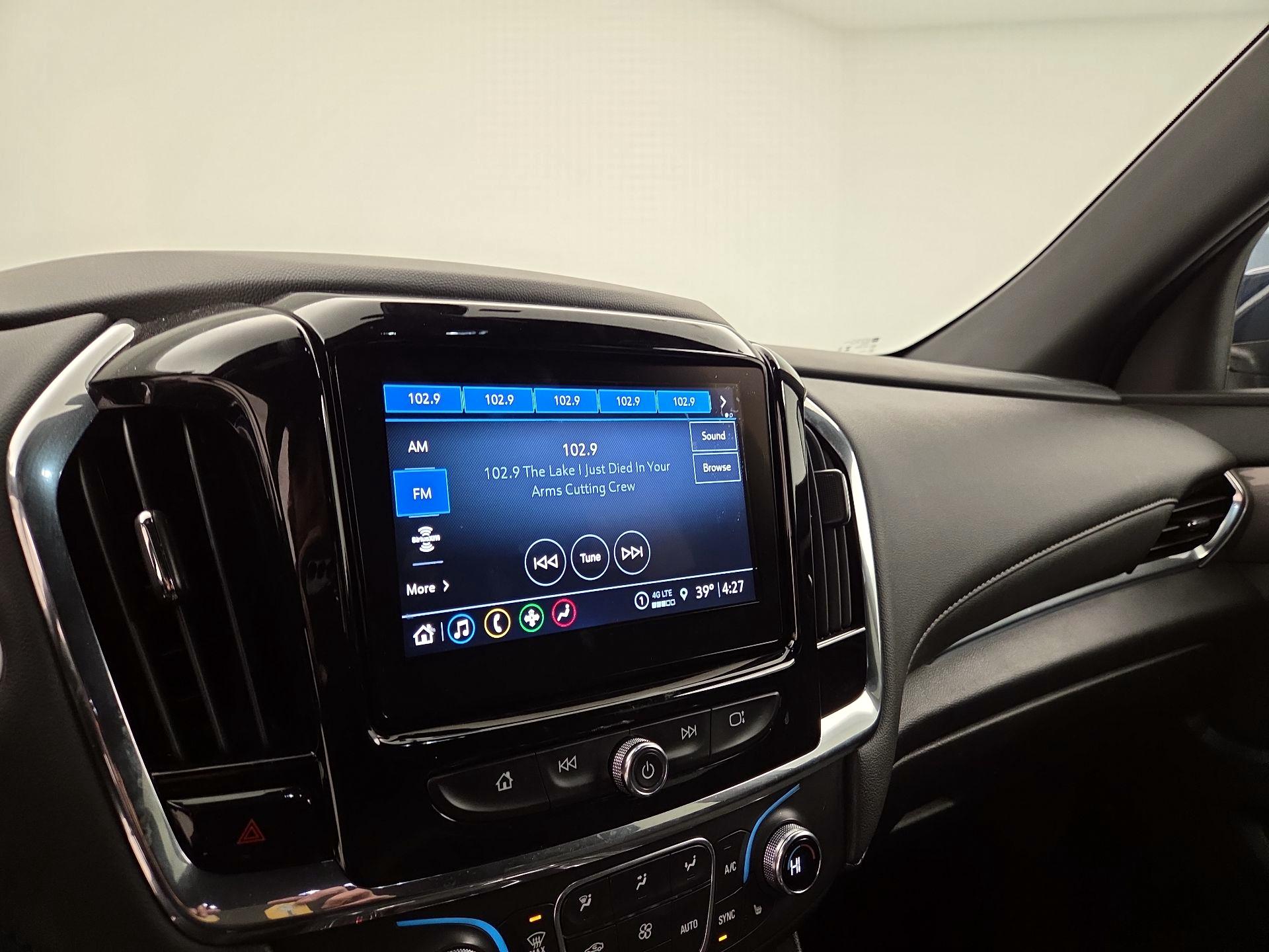 Thumbnail: 2023 Chevrolet Traverse - 15