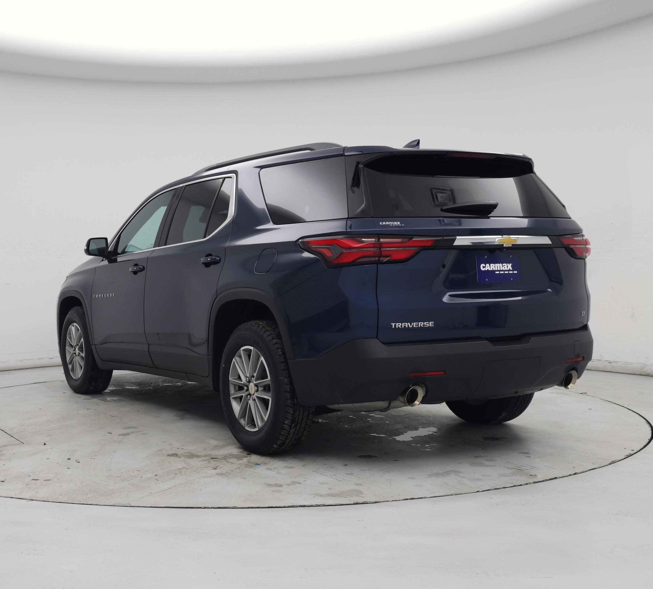 Thumbnail: 2023 Chevrolet Traverse - 2