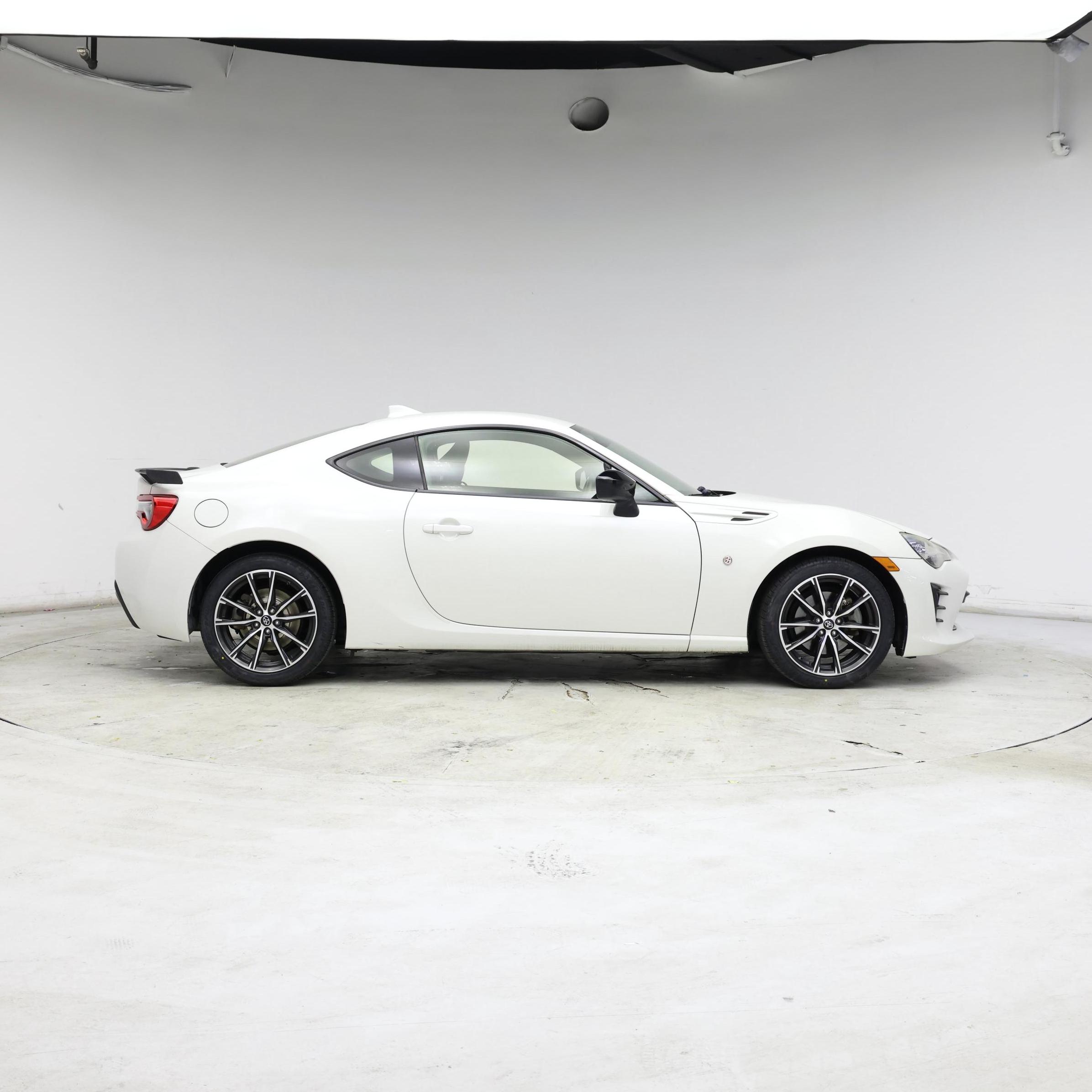 Thumbnail: 2018 Toyota 86 - 7