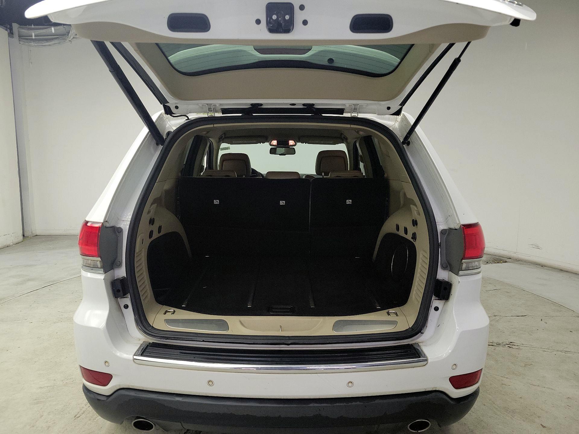 Thumbnail: 2014 Jeep Grand Cherokee - 20