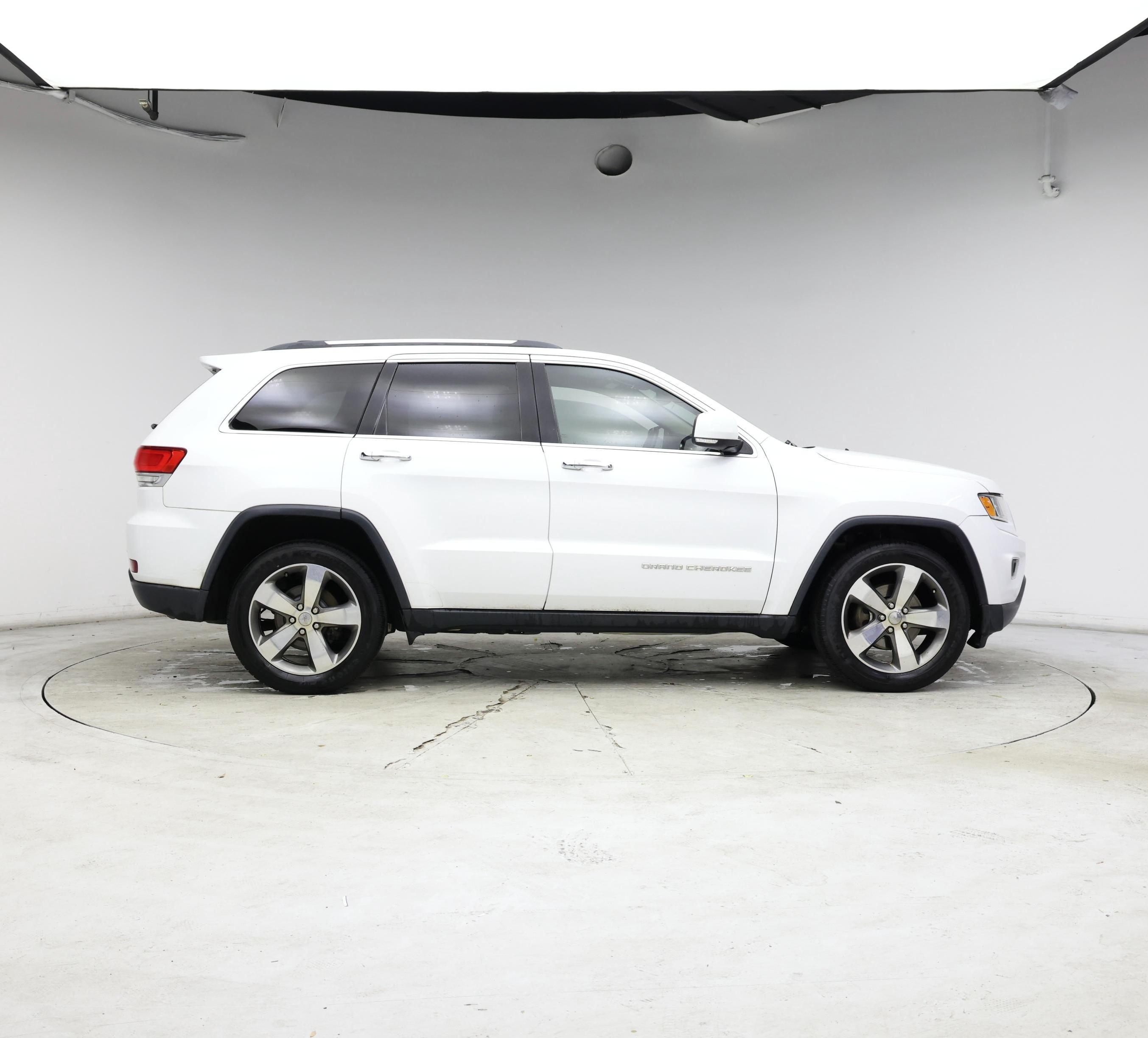 Thumbnail: 2014 Jeep Grand Cherokee - 7