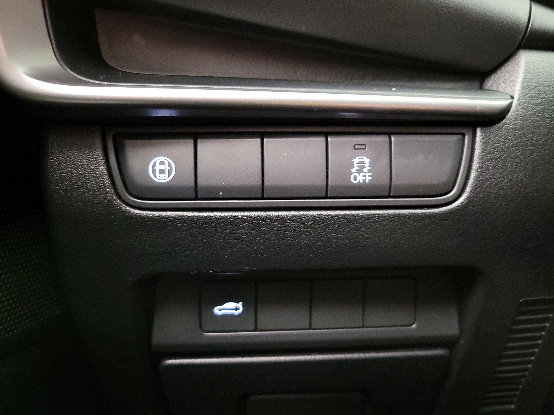 Thumbnail: 2020 Mazda Mazda3 - 13