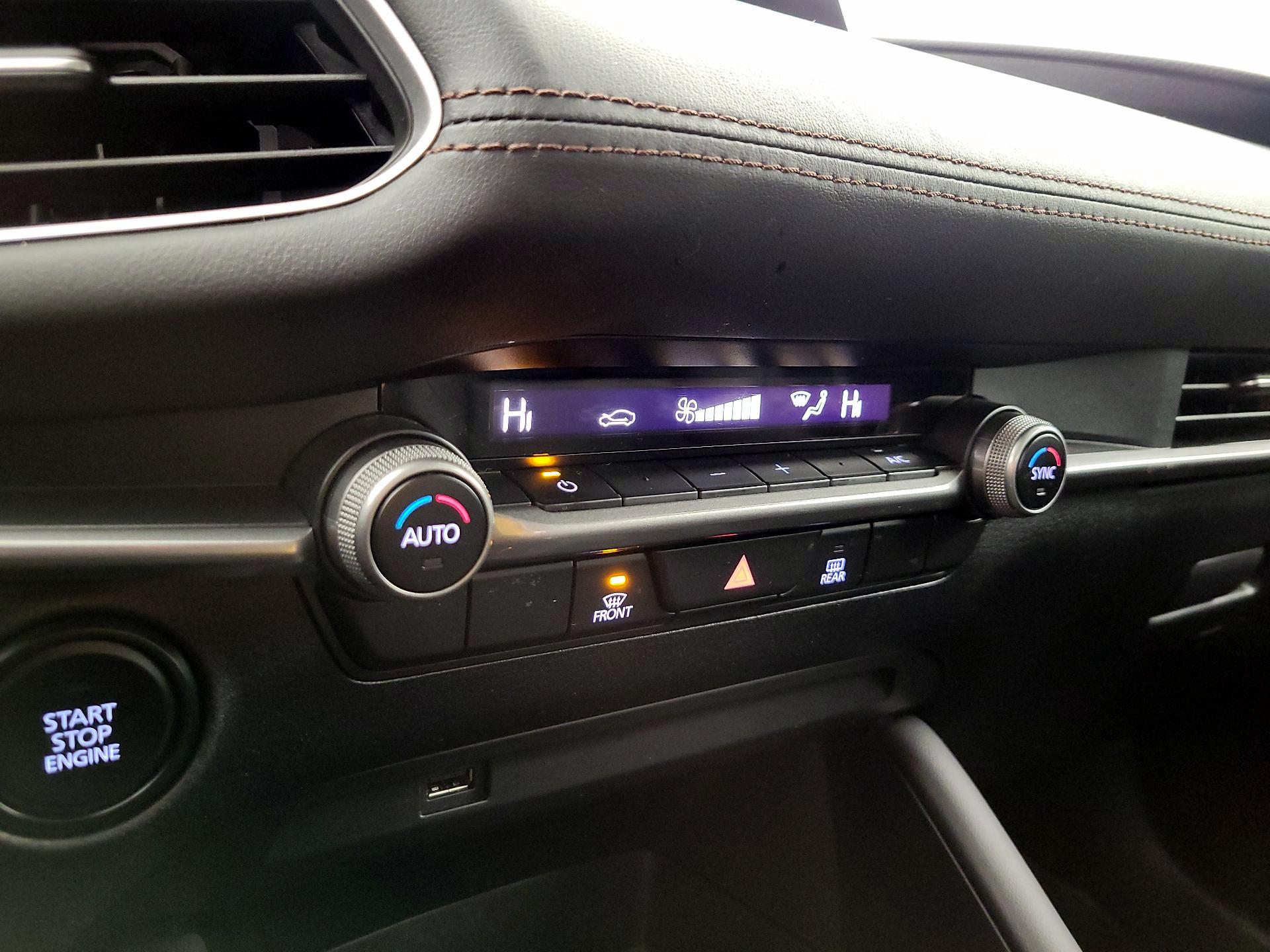 Thumbnail: 2020 Mazda Mazda3 - 17