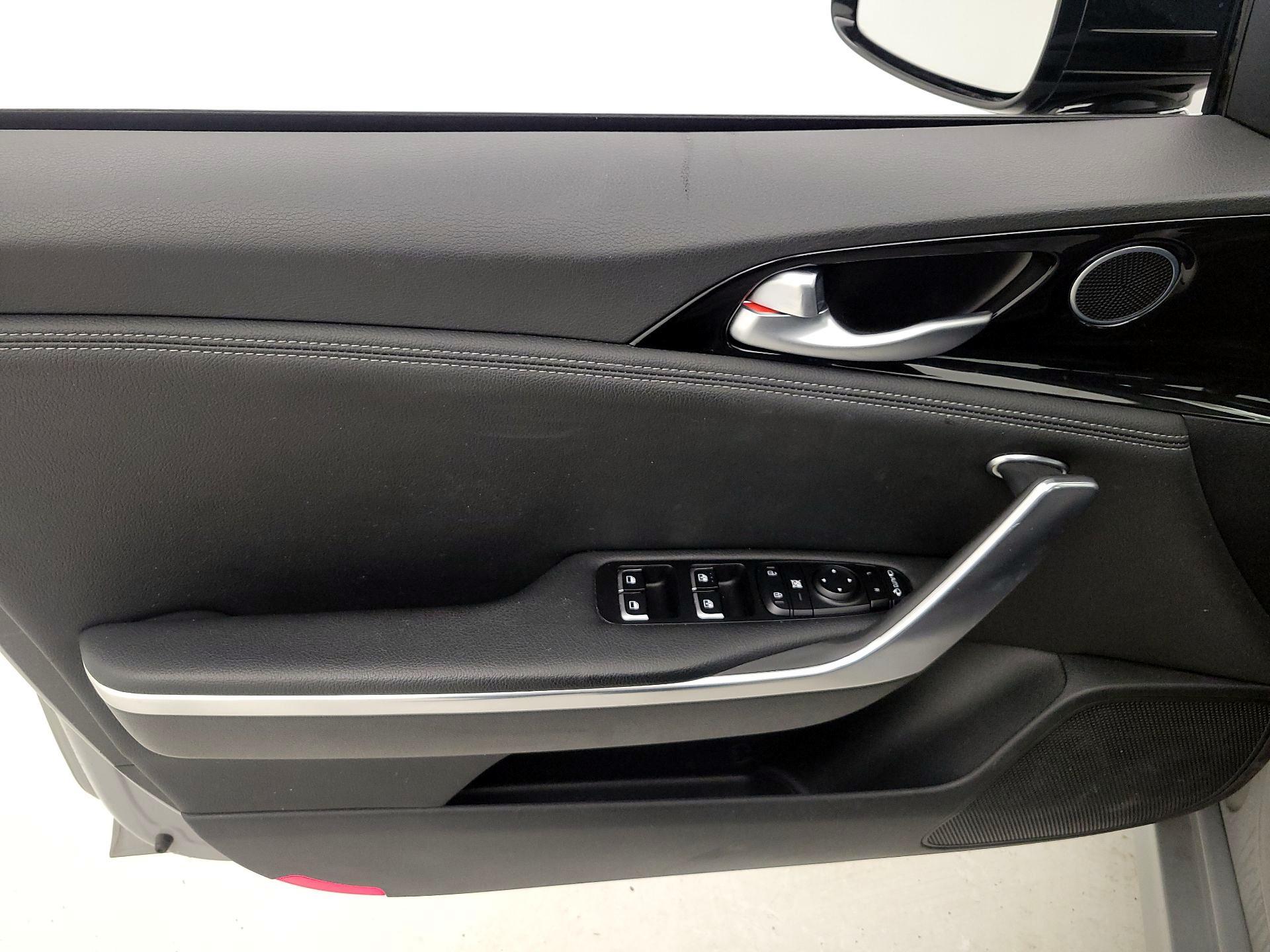 Thumbnail: 2022 Kia Stinger - 12