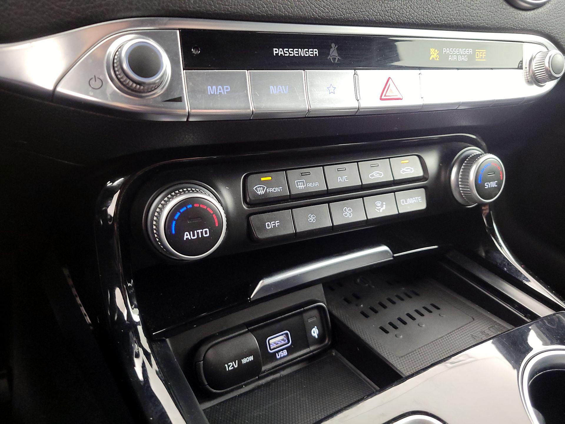 Thumbnail: 2022 Kia Stinger - 17