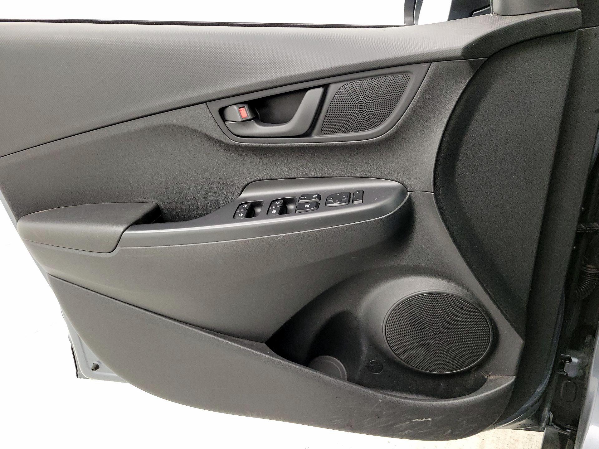 Thumbnail: 2018 Hyundai Kona - 12