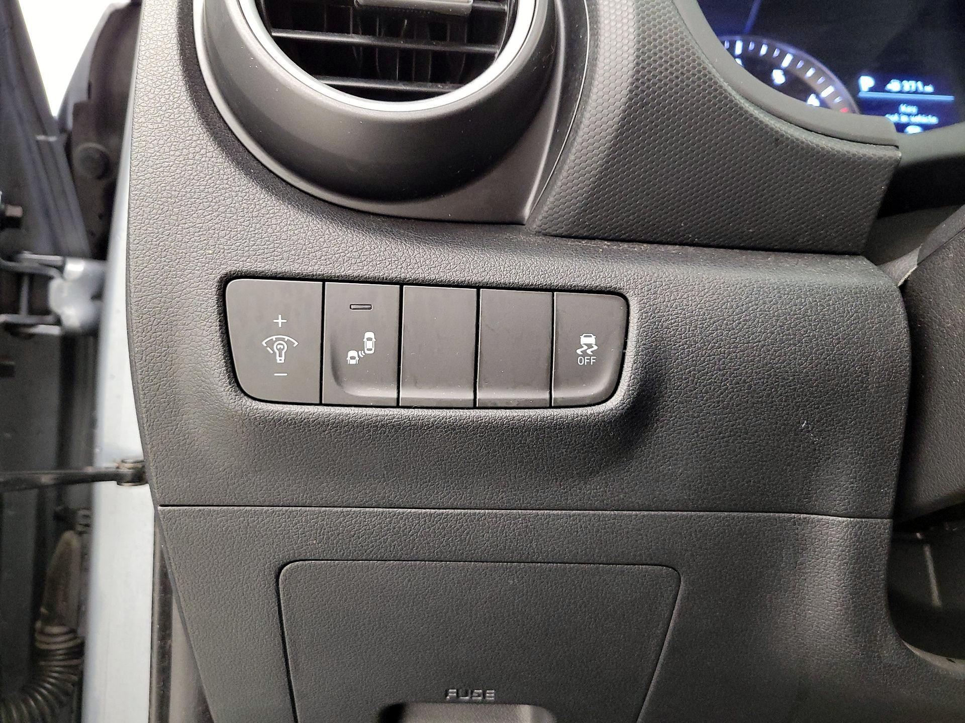 Thumbnail: 2018 Hyundai Kona - 13