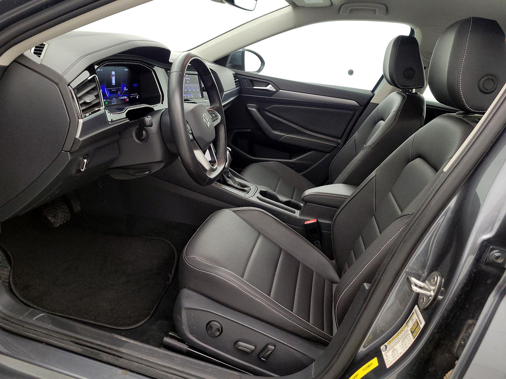 Thumbnail: 2024 Volkswagen Jetta - 11