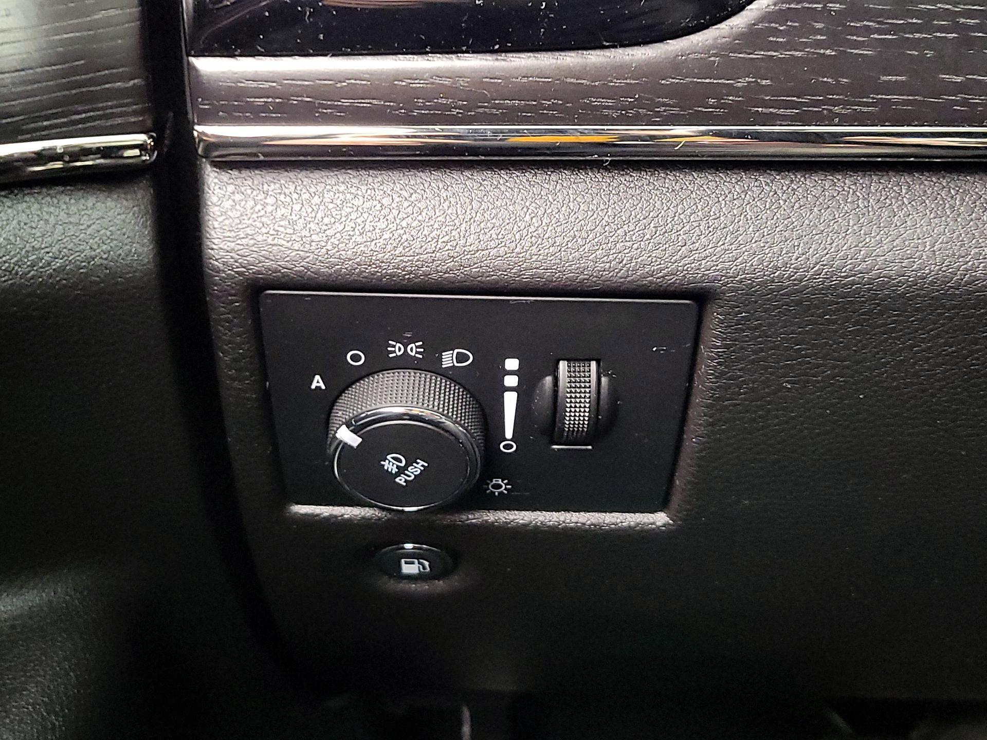 Thumbnail: 2021 Jeep Grand Cherokee - 13