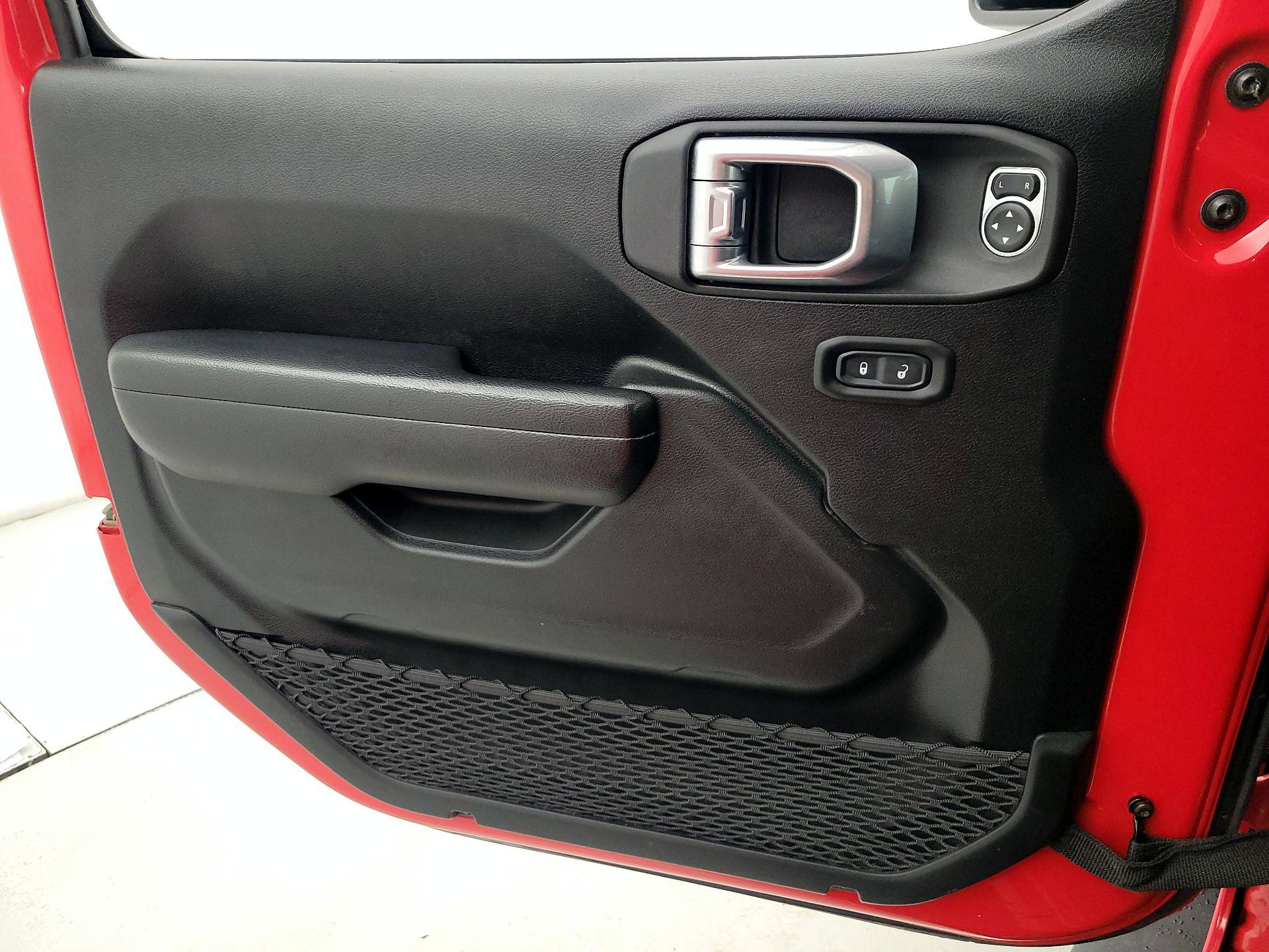 Thumbnail: 2021 Jeep Wrangler - 12