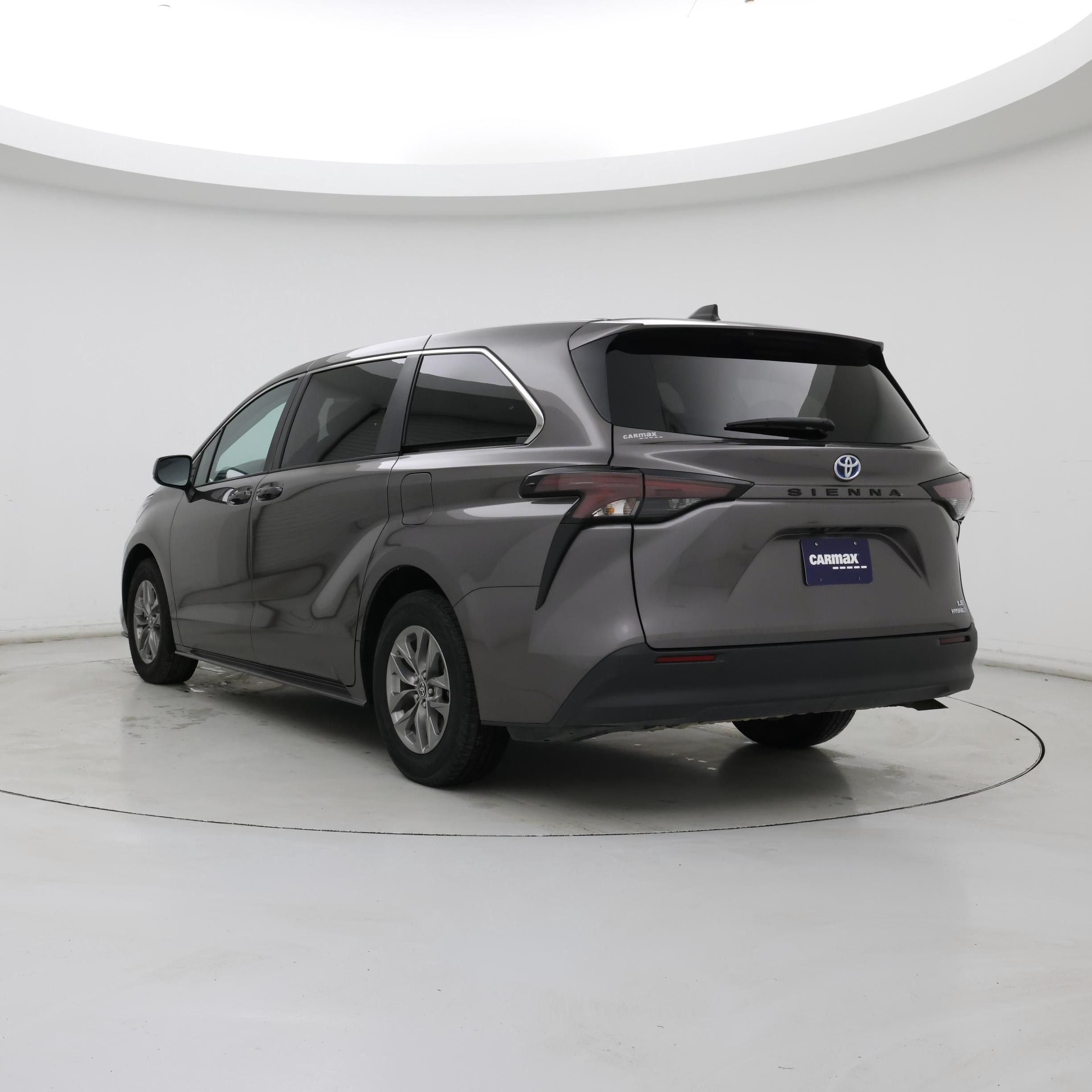 Thumbnail: 2024 Toyota Sienna - 2