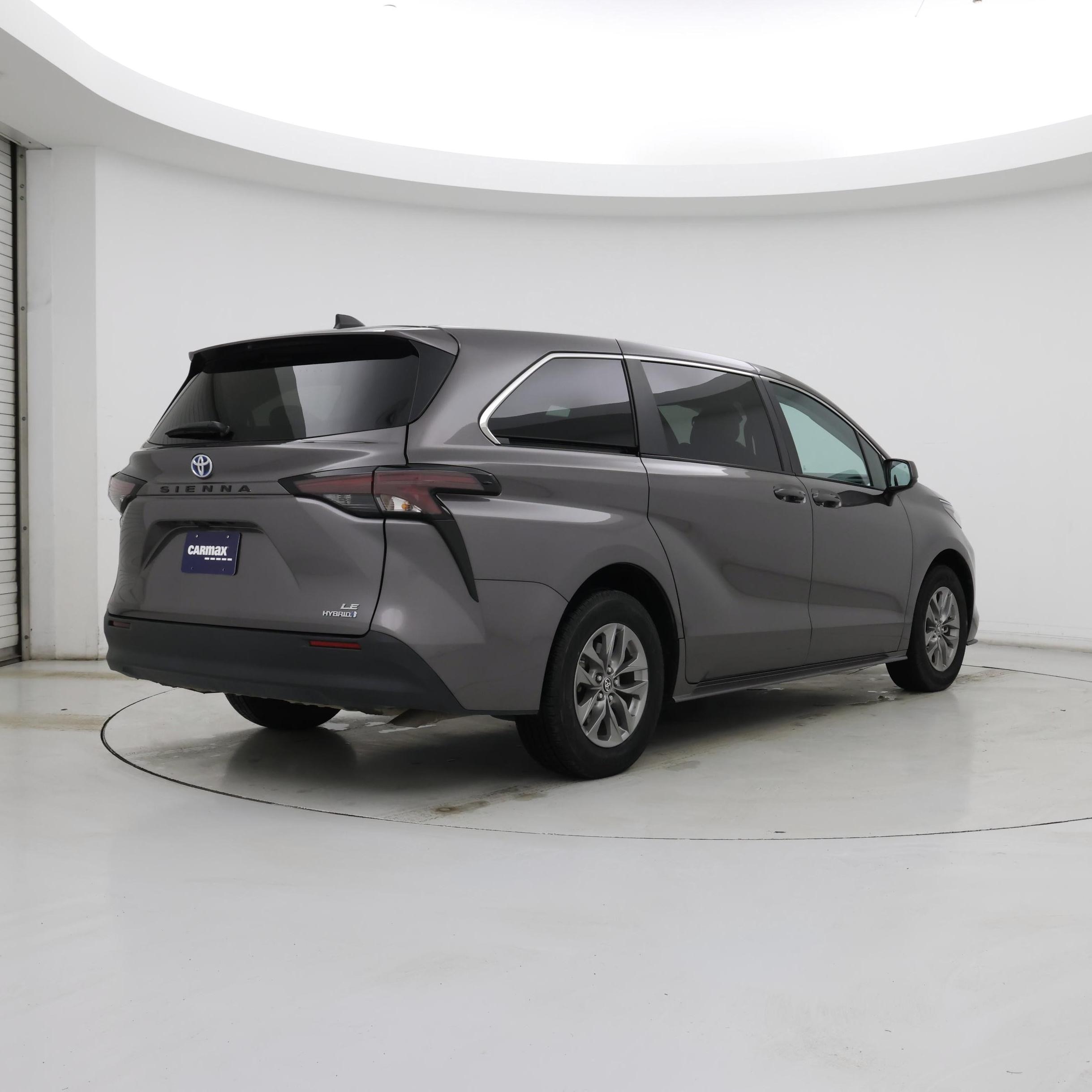 Thumbnail: 2024 Toyota Sienna - 8