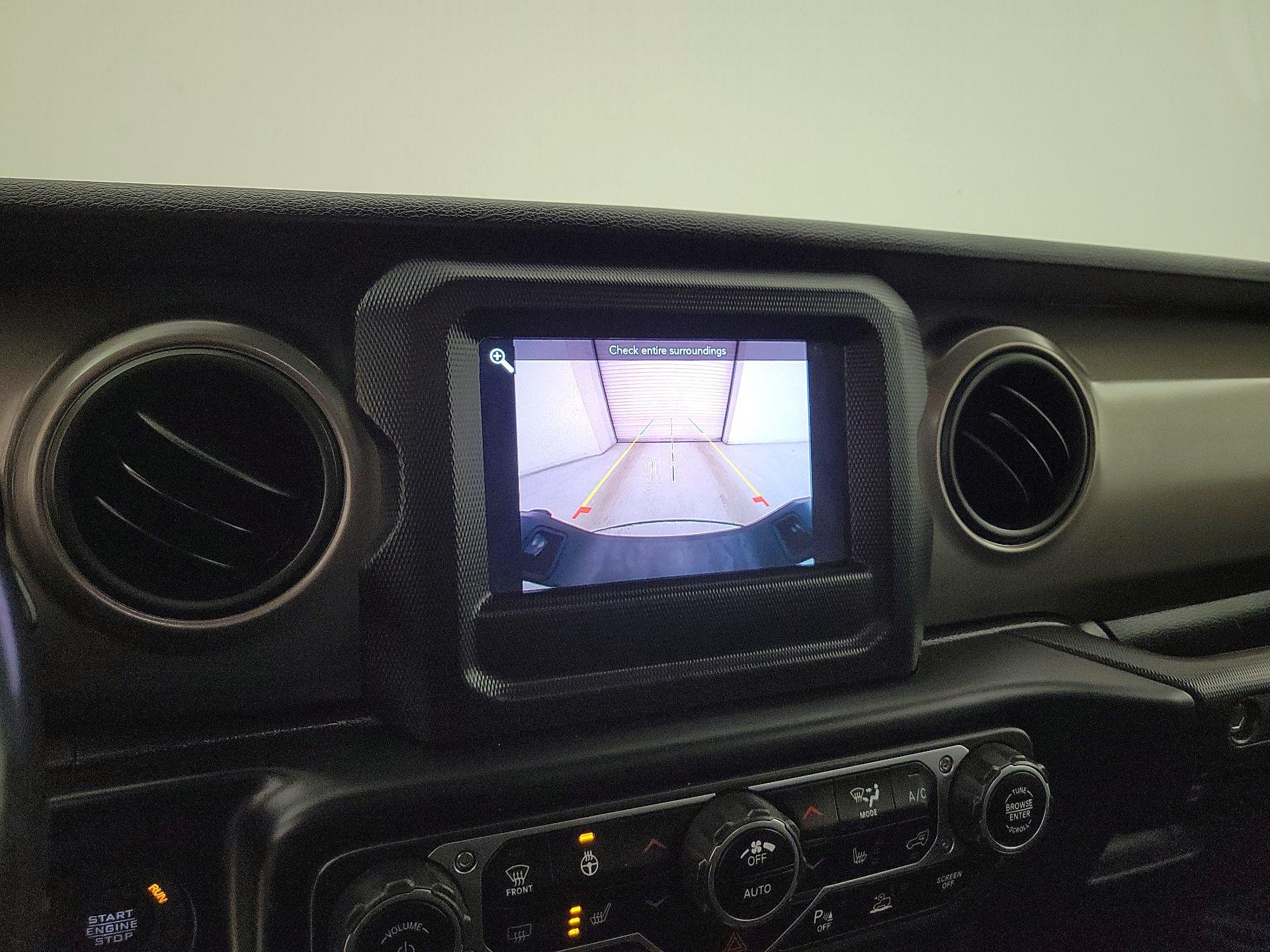 Thumbnail: 2021 Jeep Gladiator - 14