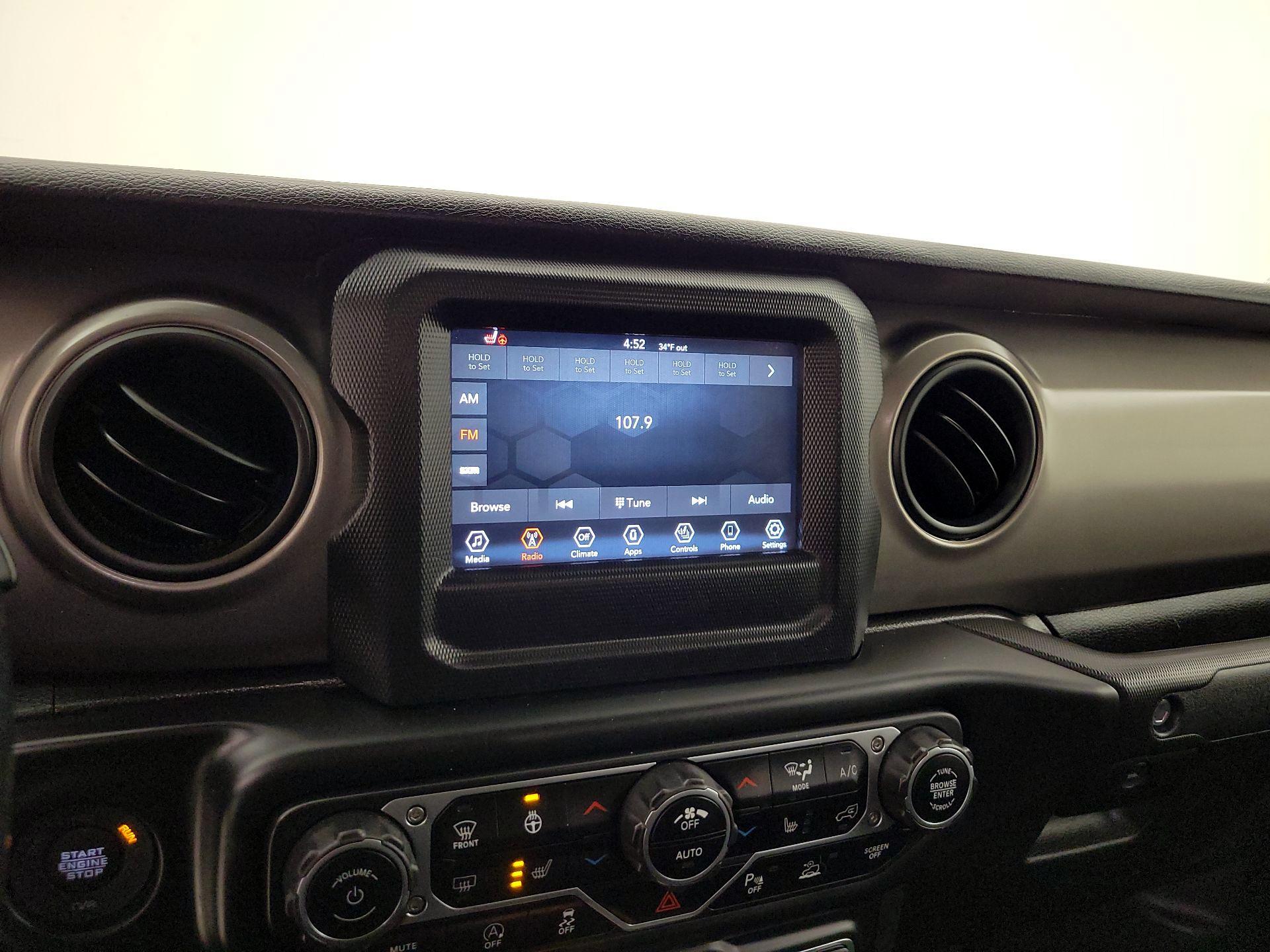 Thumbnail: 2021 Jeep Gladiator - 15