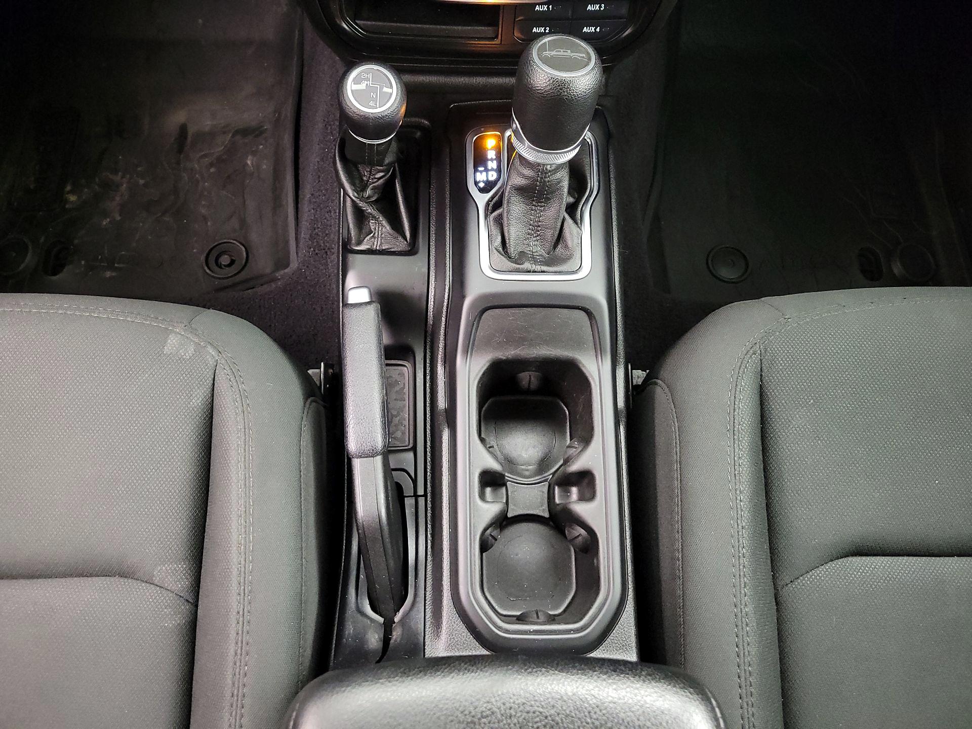 Thumbnail: 2021 Jeep Gladiator - 17