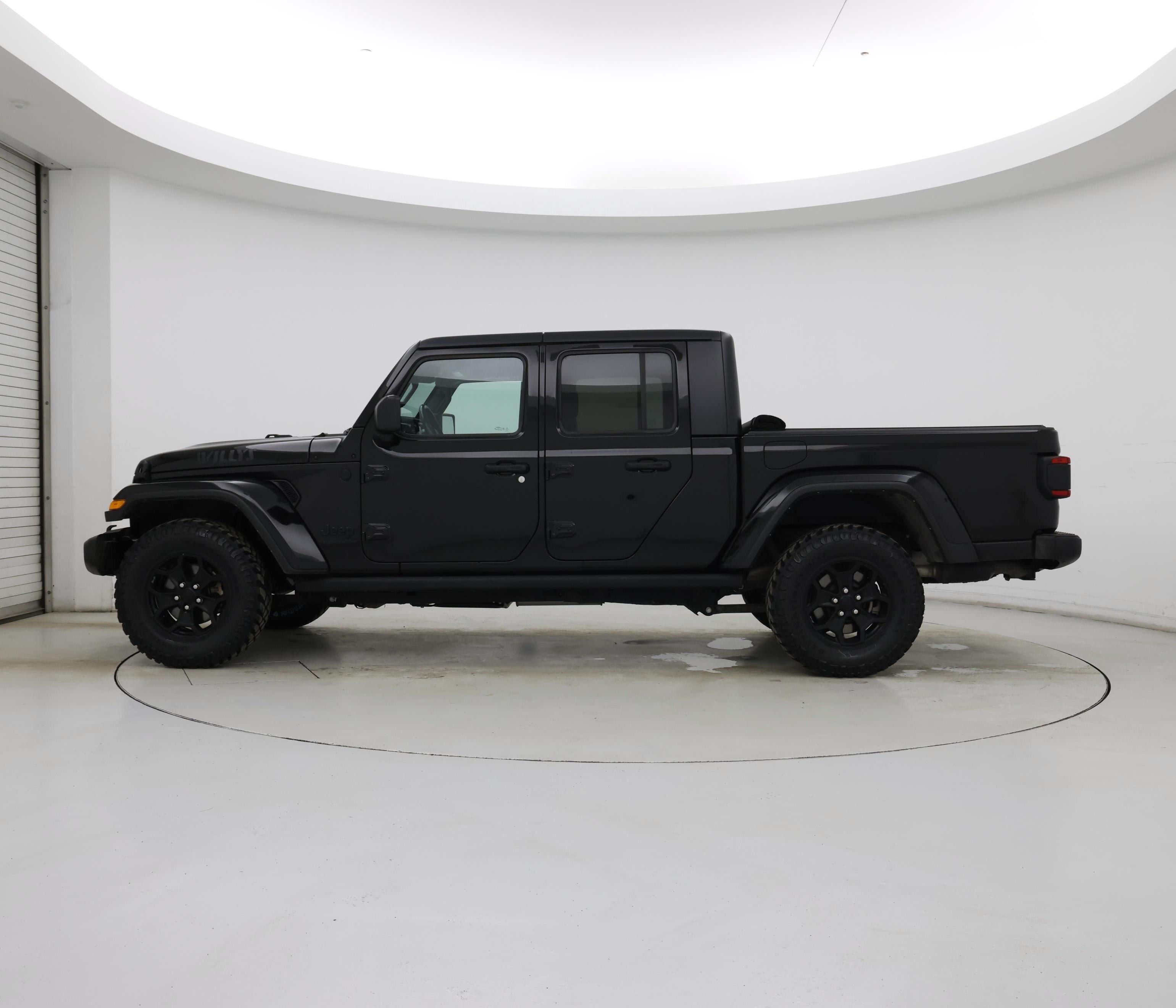 Thumbnail: 2021 Jeep Gladiator - 3