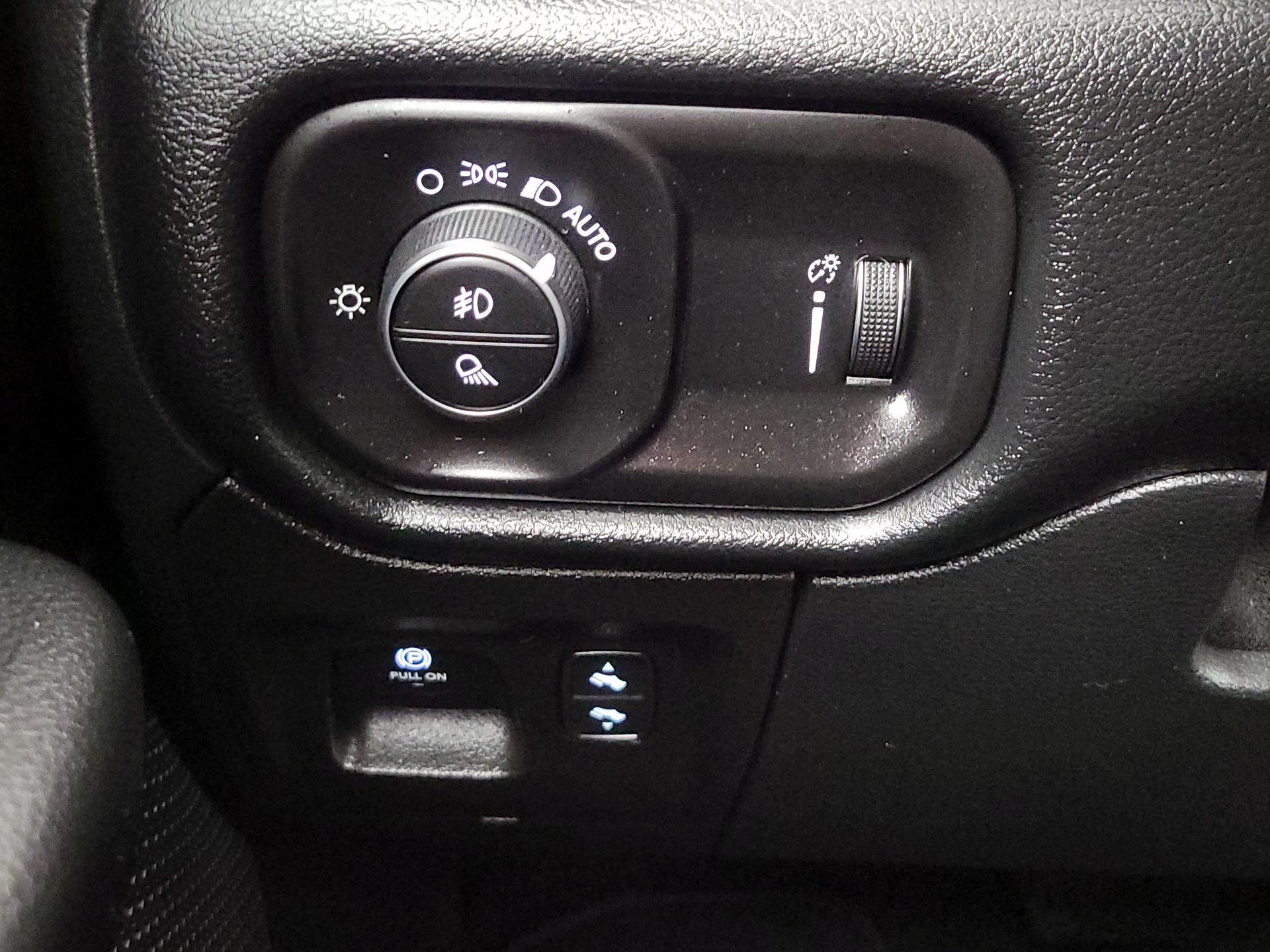 Thumbnail: 2021 RAM 1500 - 13